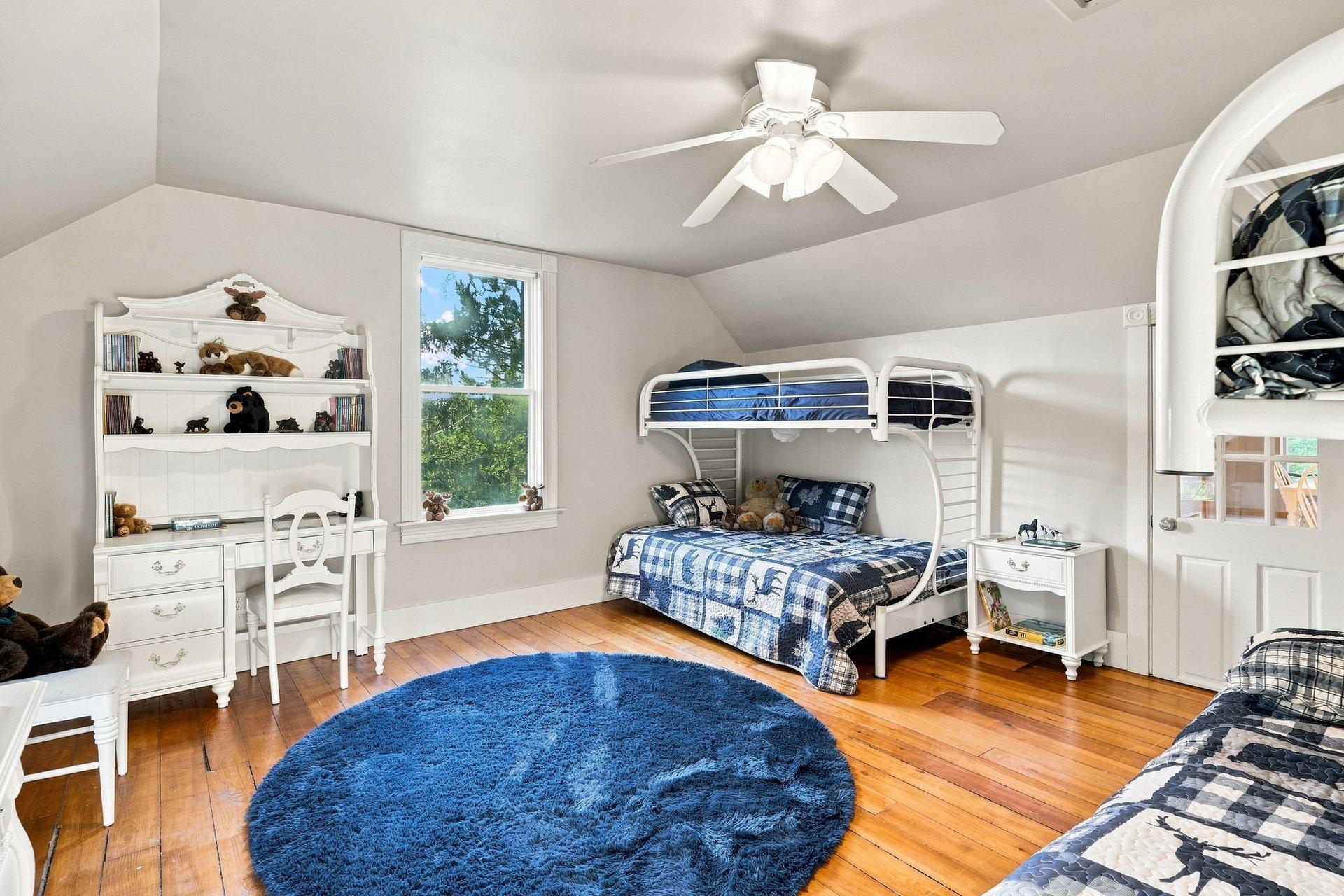 6975 Quartz Avenue Property Photo 18
