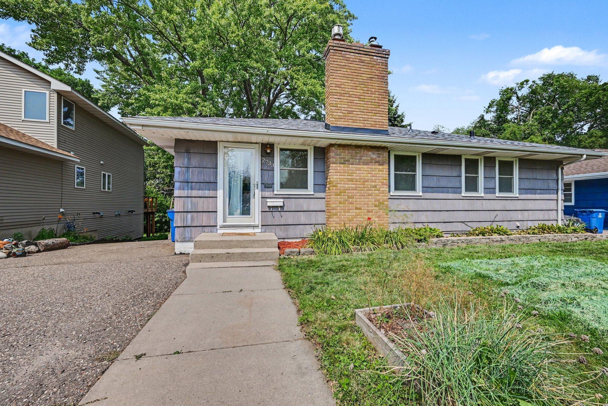 2733 Parkview Boulevard Property Photo 1