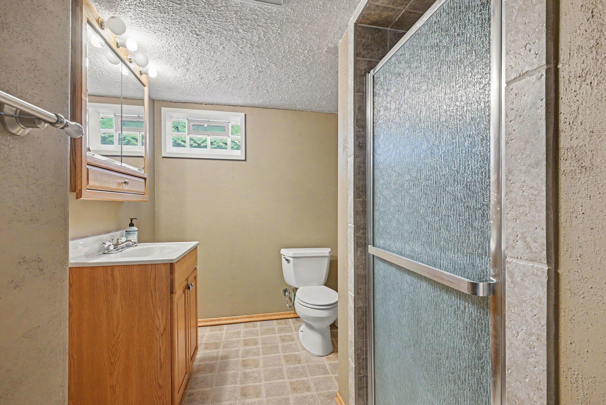 2733 Parkview Boulevard Property Photo 12
