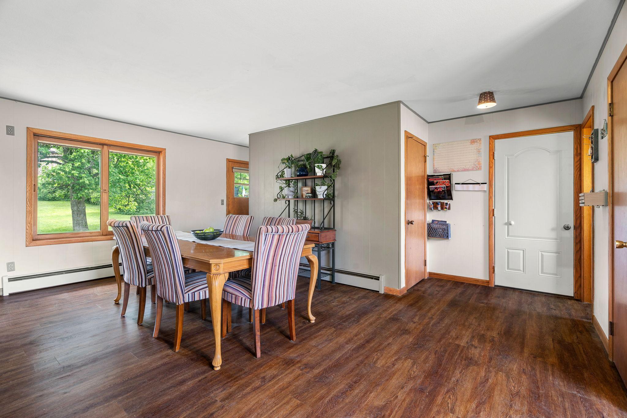 628 E Wisconsin Avenue Property Photo 10