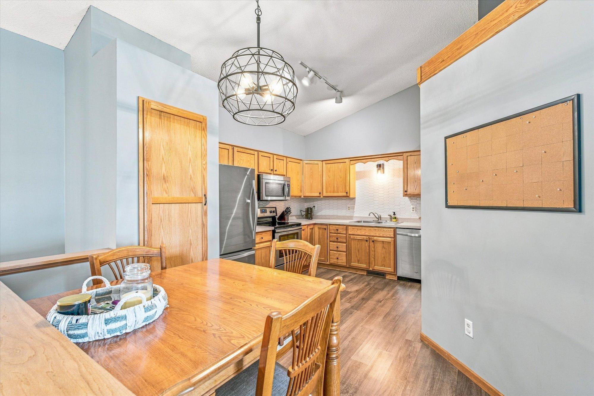 21710 Evergreen Trail Property Photo 14