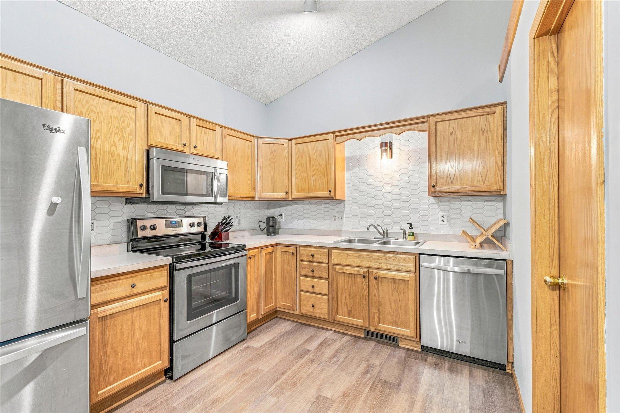 21710 Evergreen Trail Property Photo 16