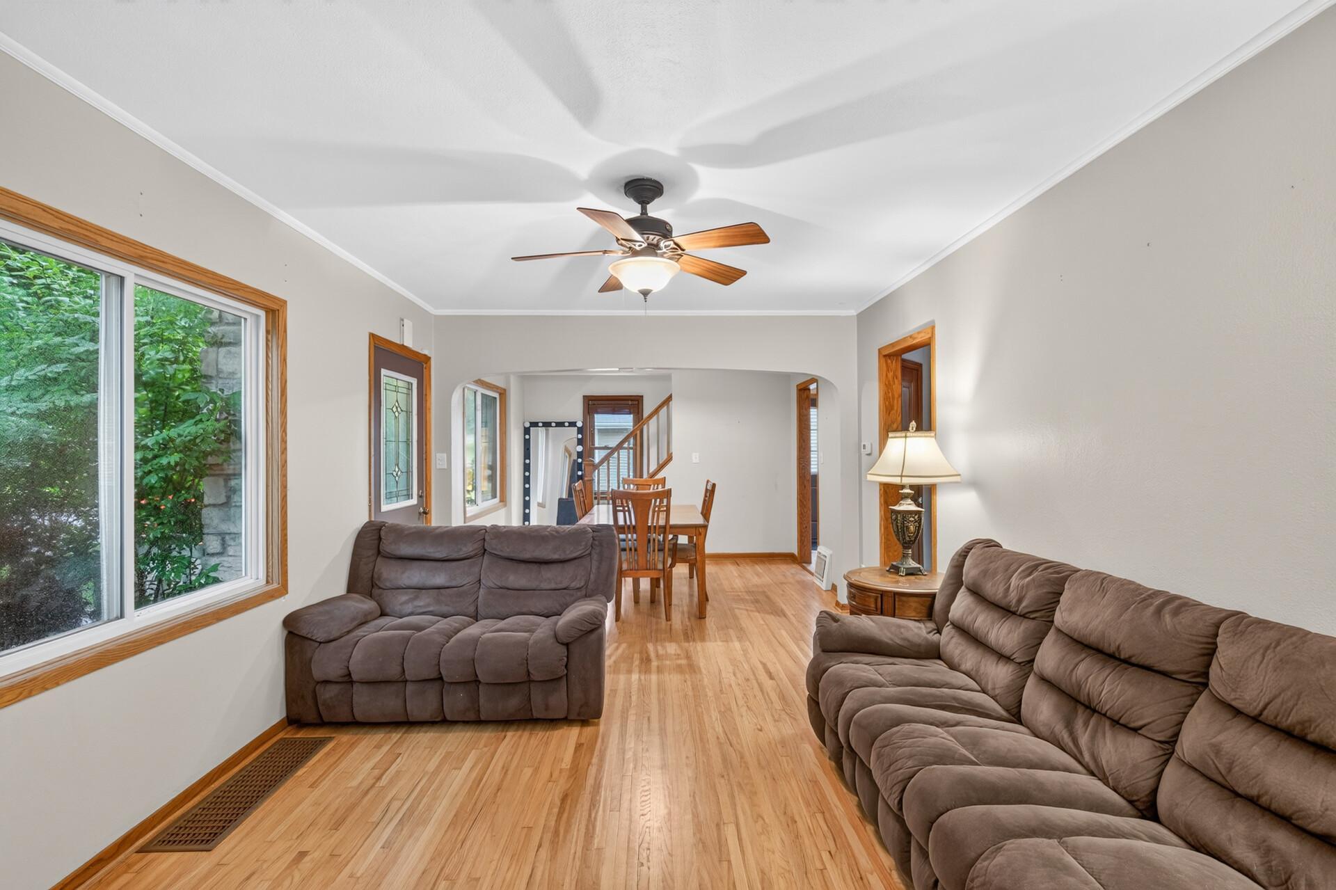 413 3rd Avenue E Property Photo 3