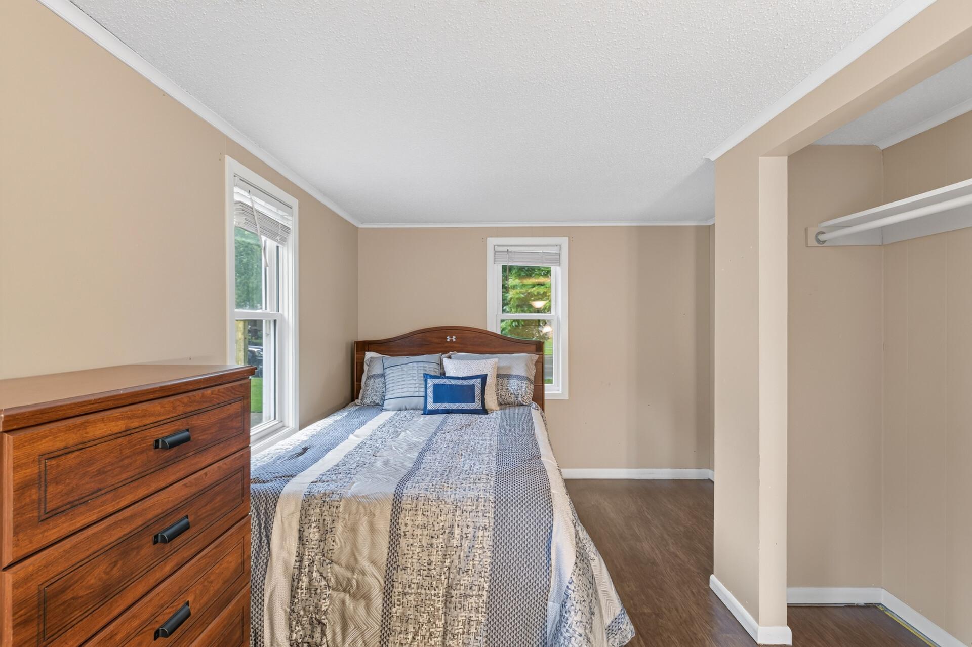 413 3rd Avenue E Property Photo 14