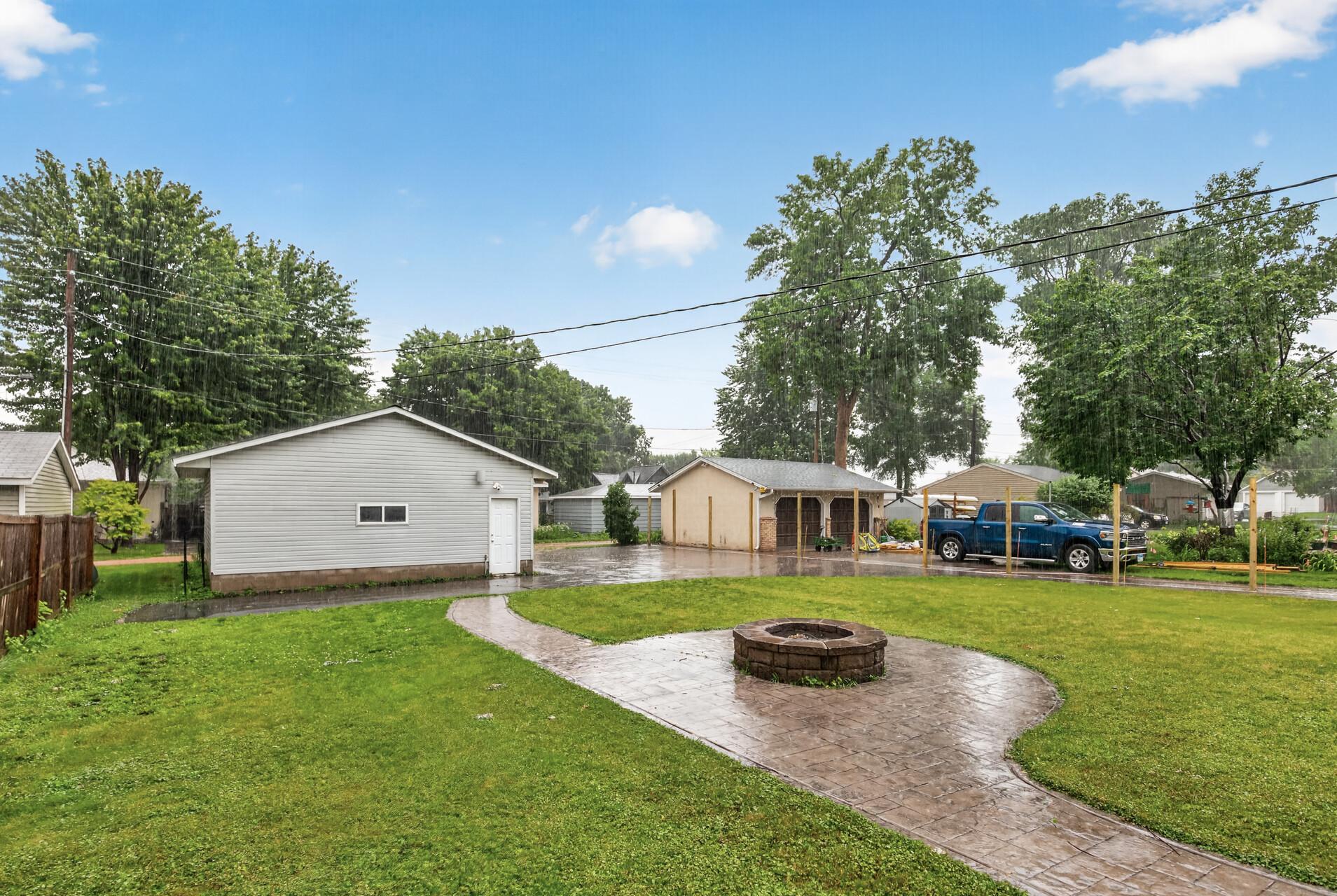 413 3rd Avenue E Property Photo 24