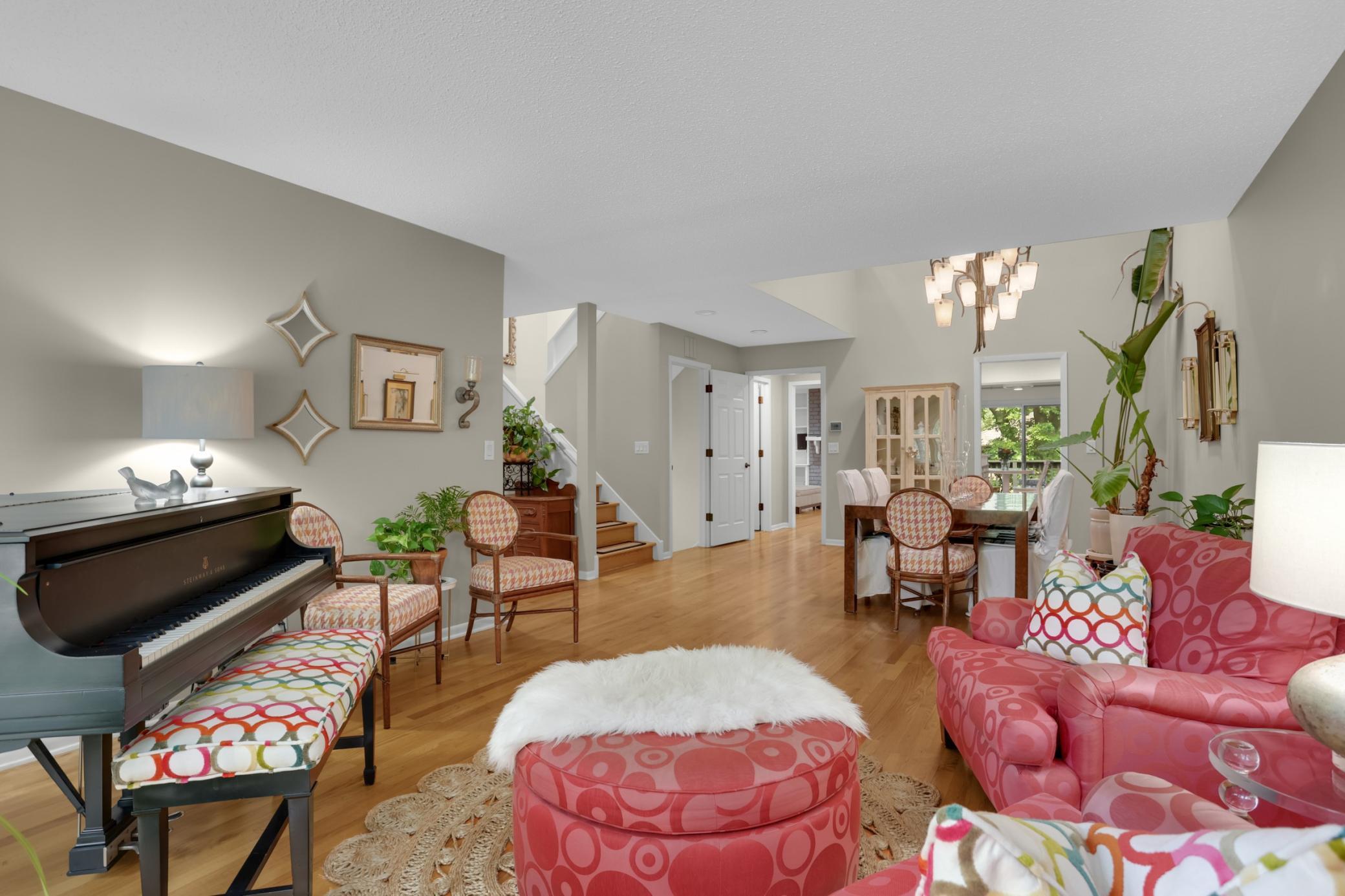 1775 Lexington Avenue S 23 Property Photo 6