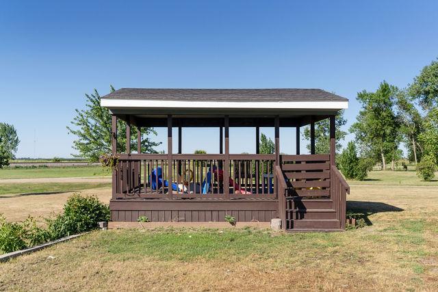 410 4th Avenue Property Photo 3