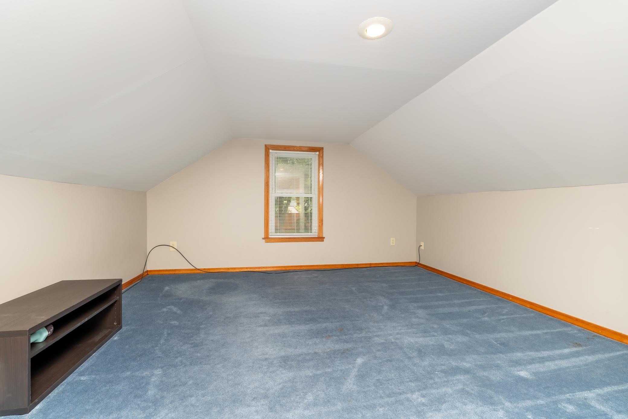 411 3rd Avenue W Property Photo 18