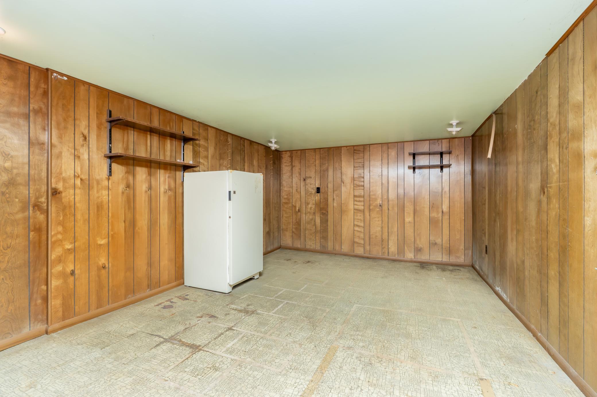 411 3rd Avenue W Property Photo 22