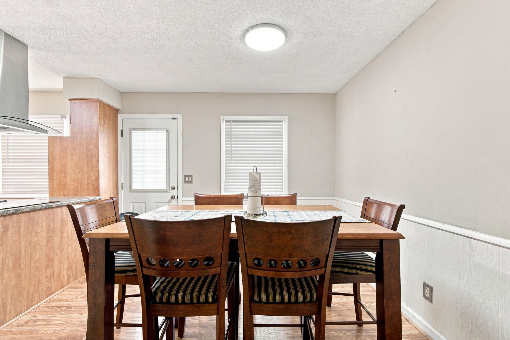 515 Westby Drive Ne Property Photo 6