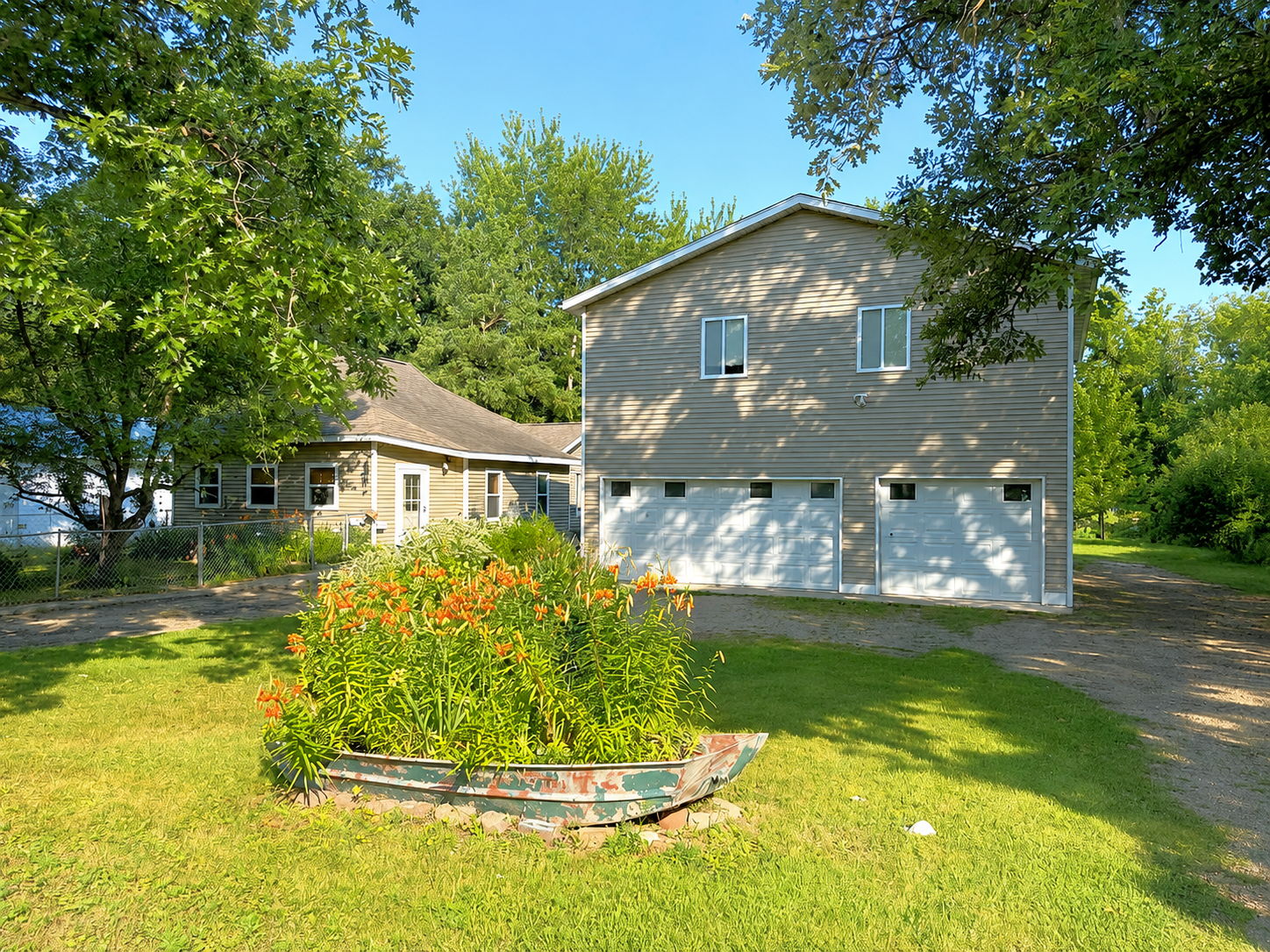 613 Cherry Avenue Property Photo 1