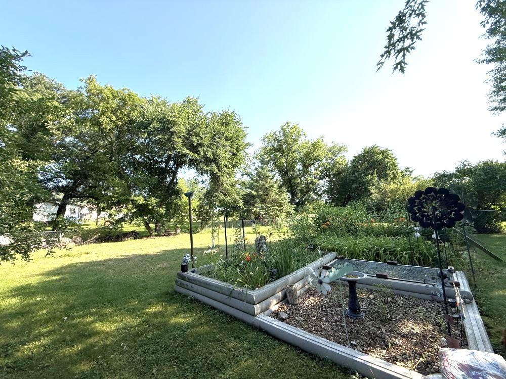 613 Cherry Avenue Property Photo 42