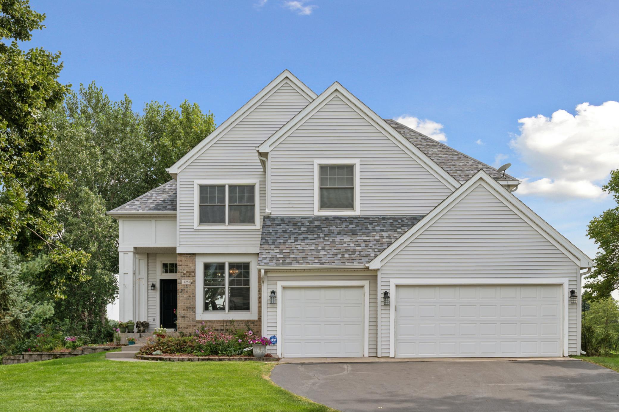 11251 Nassau Circle Ne Property Photo 1