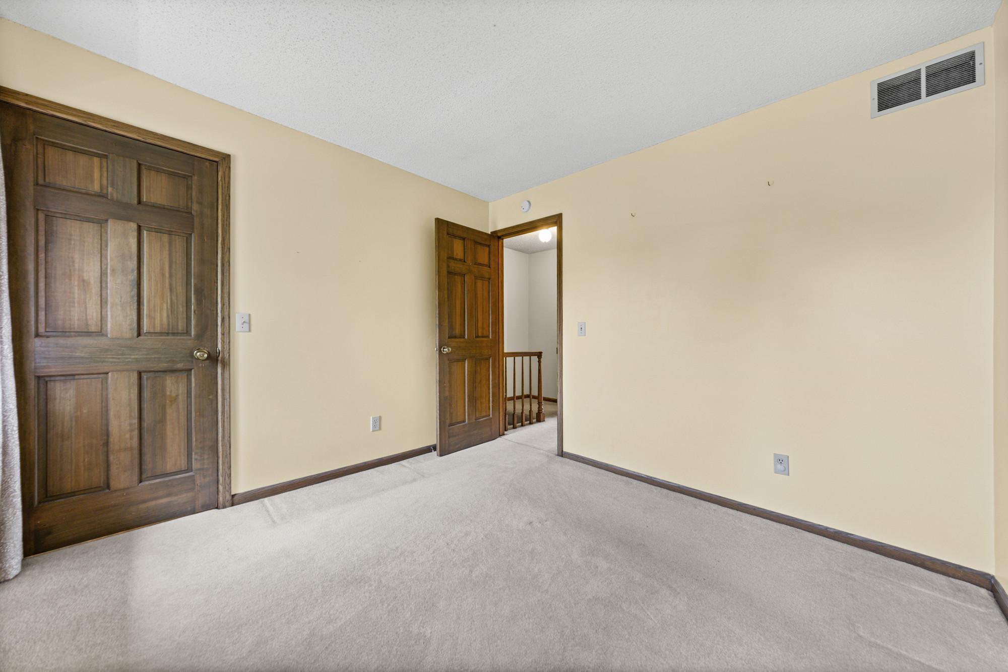 14136 Frontier Lane Property Photo 24