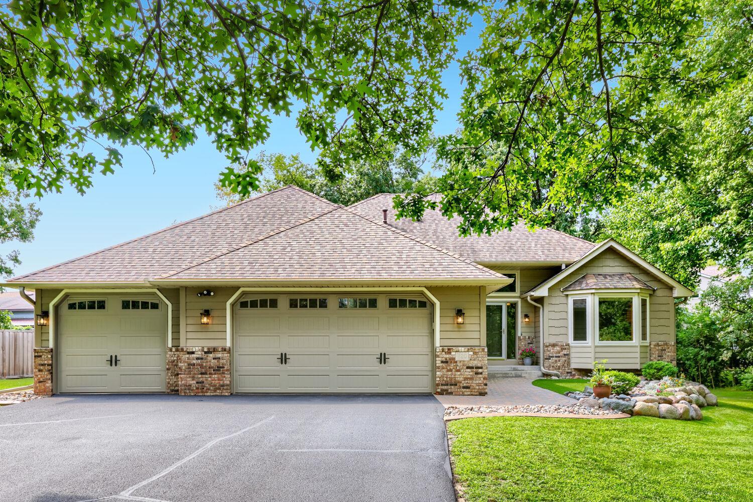 720 79th Street Property Photo 1