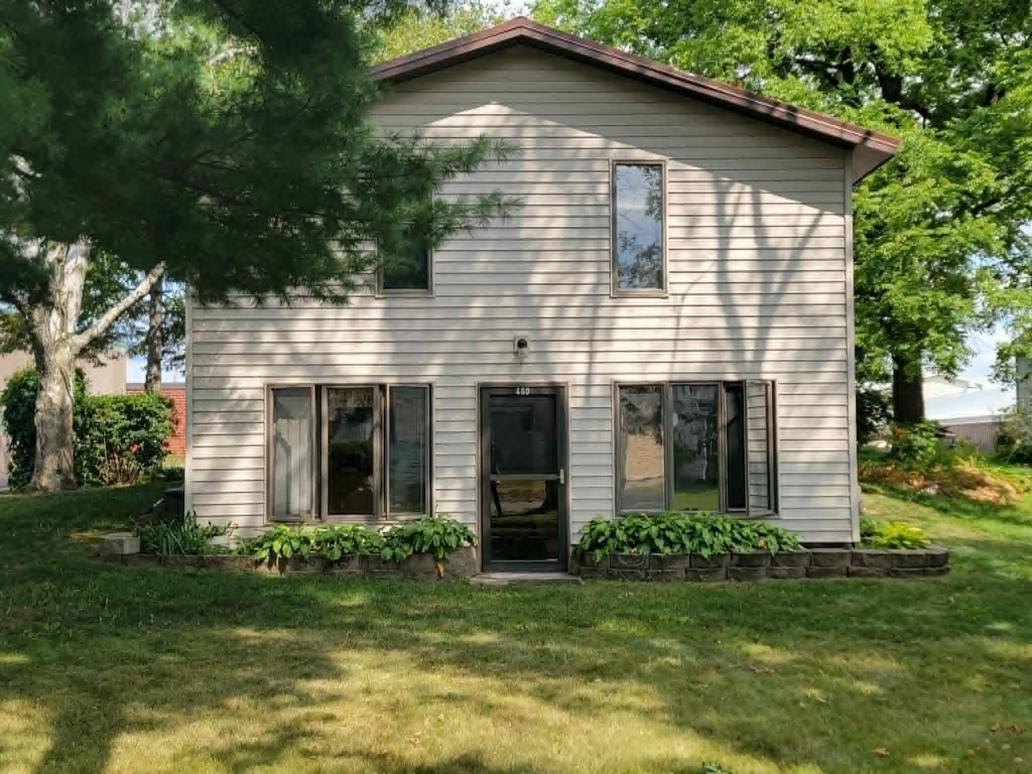 460 4th Avenue S Property Photo 1