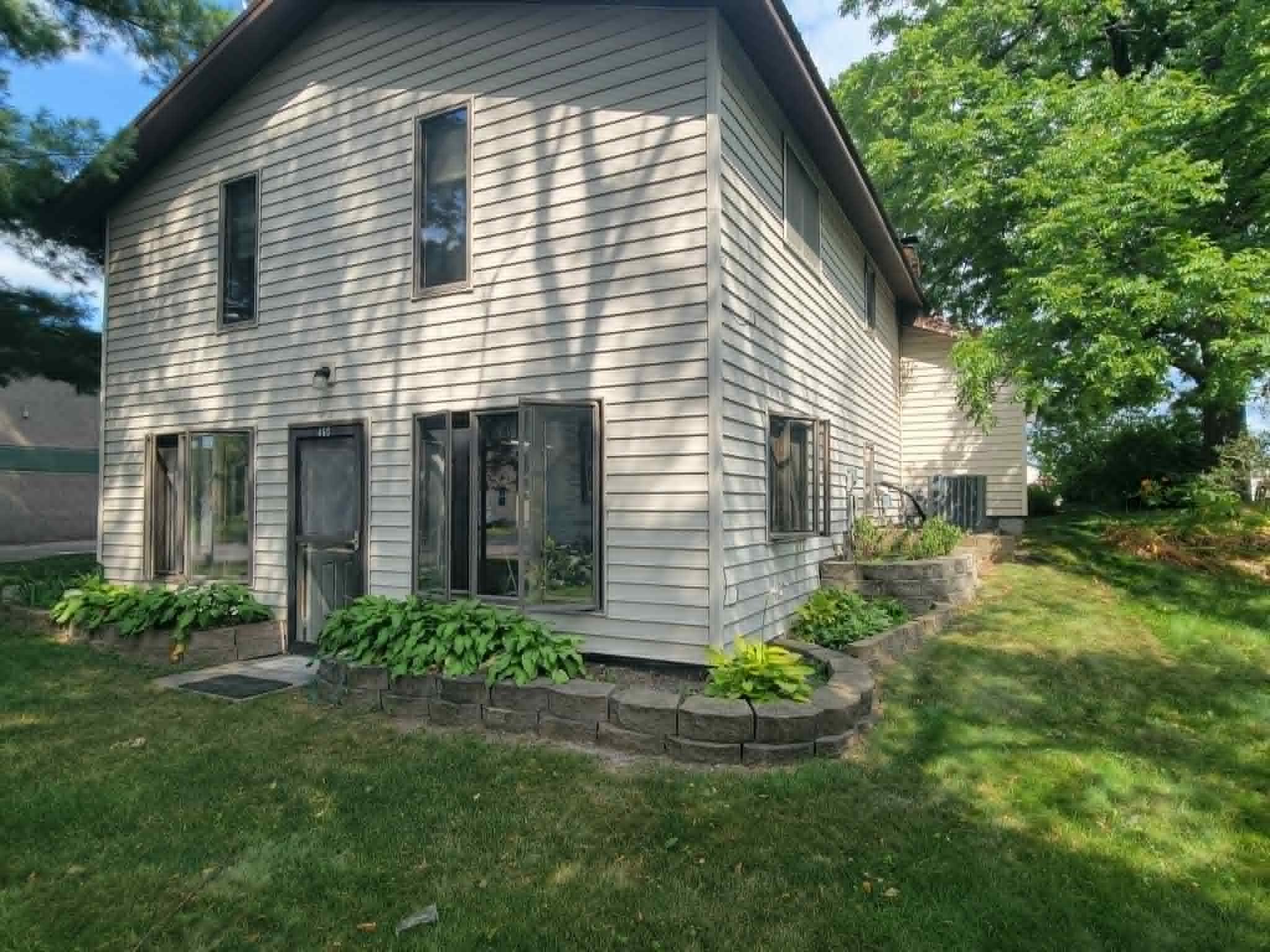 460 4th Avenue S Property Photo 3