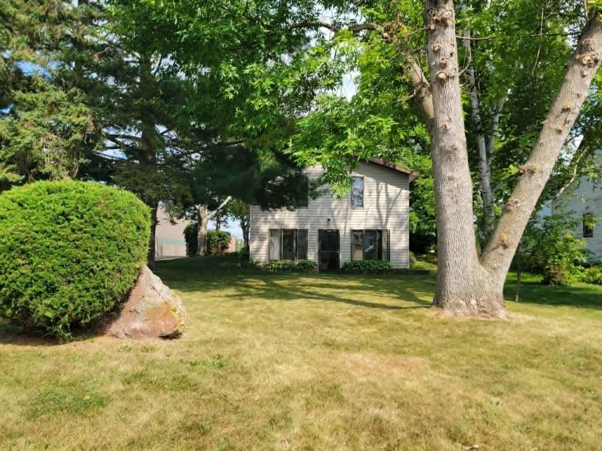 460 4th Avenue S Property Photo 4