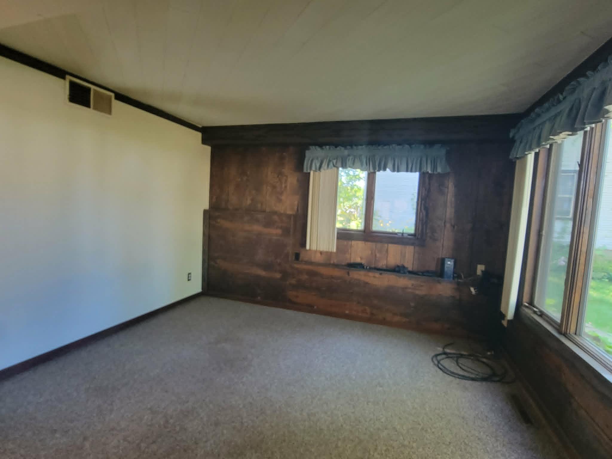 460 4th Avenue S Property Photo 13