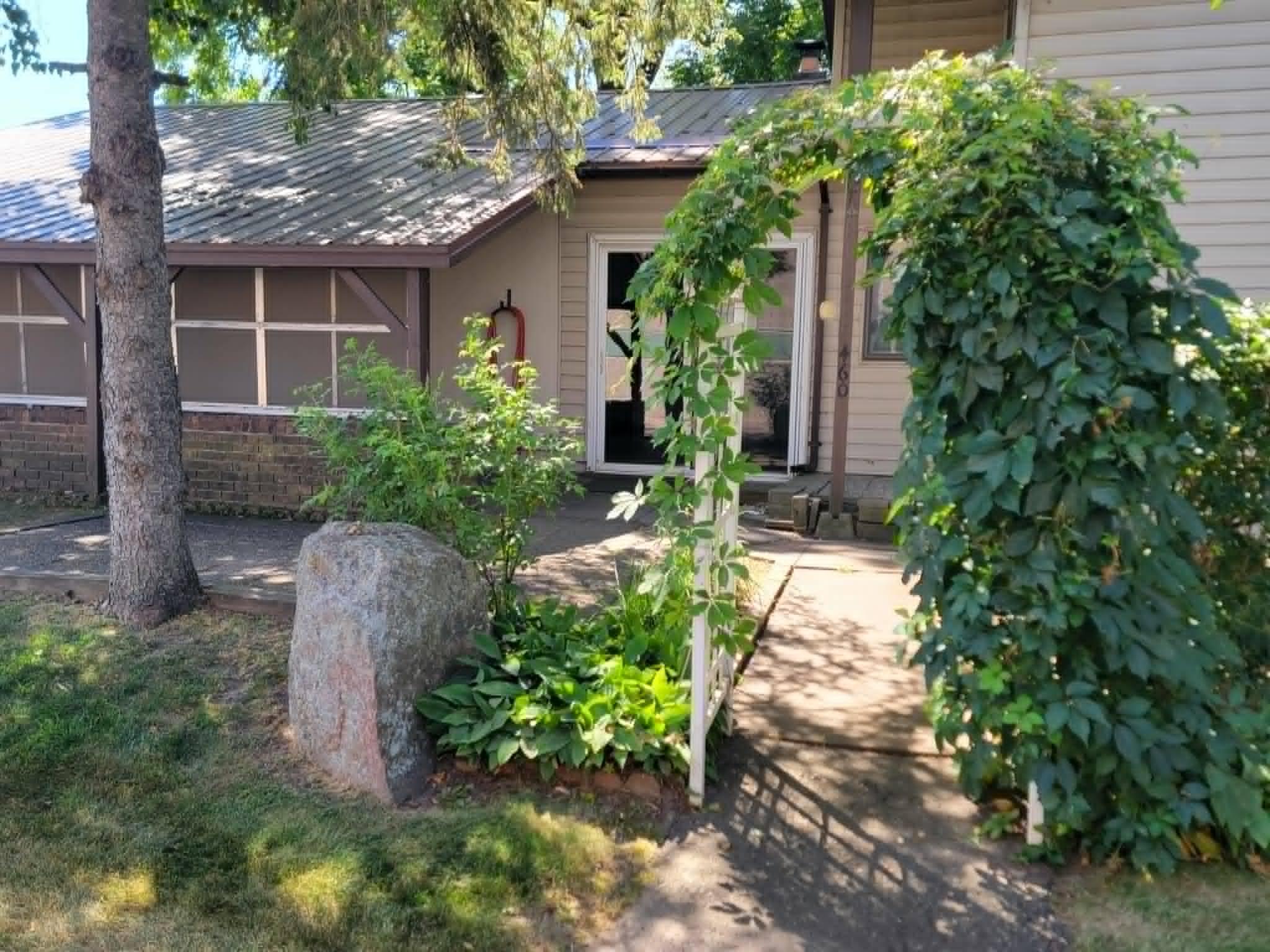 460 4th Avenue S Property Photo 28