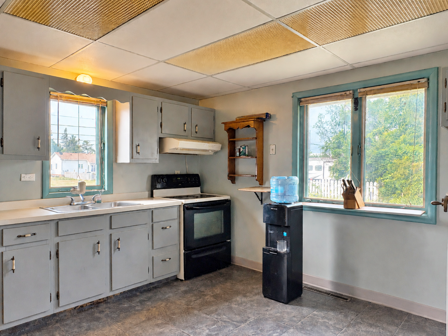 614 2nd Street W Property Photo 7