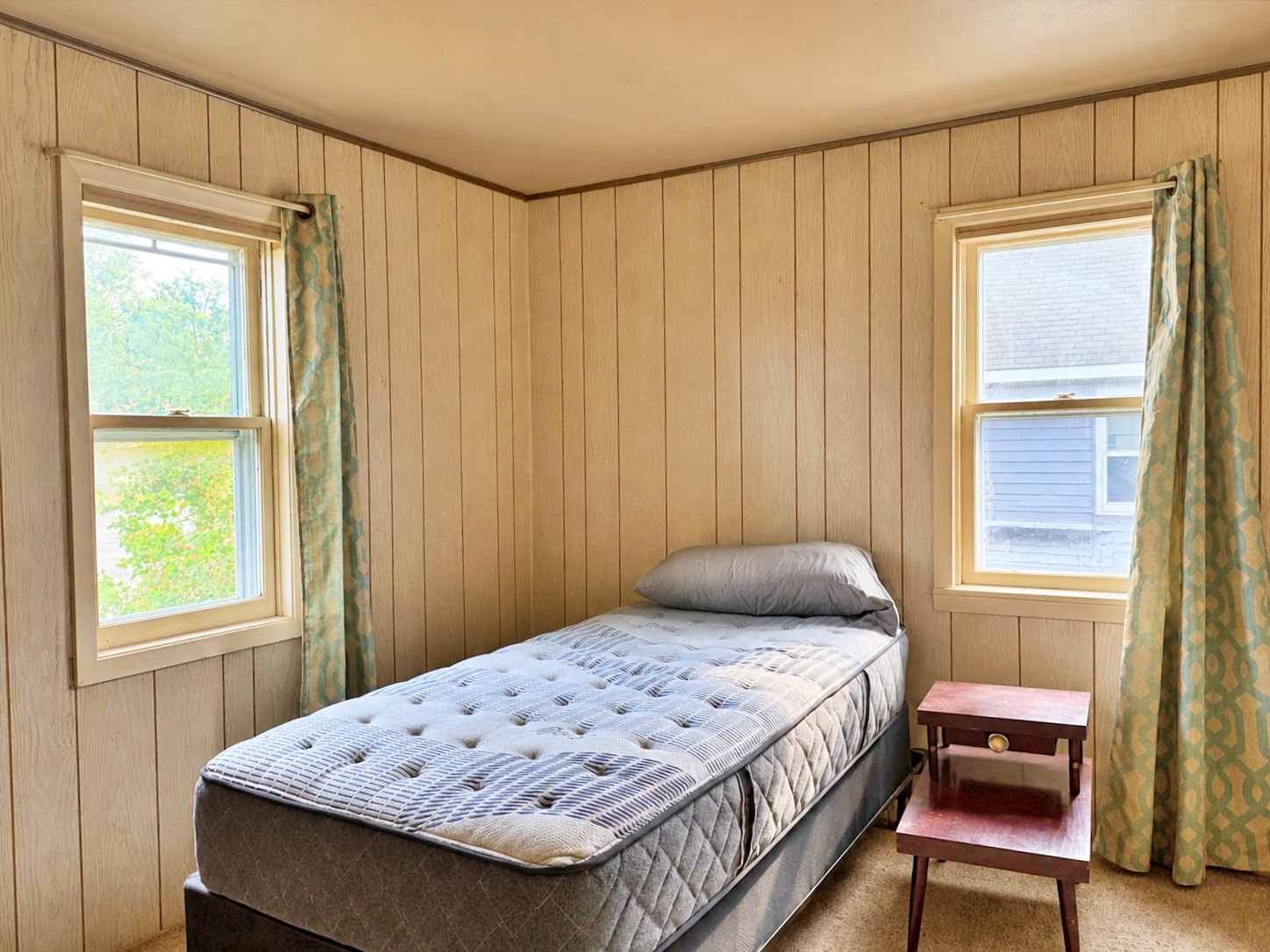 614 2nd Street W Property Photo 9