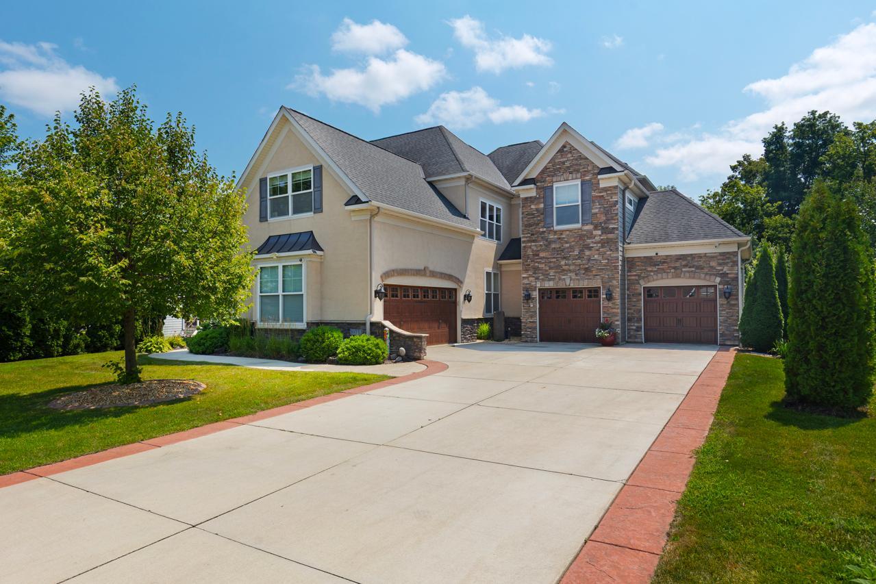 10033 Frederick Place Property Photo 1