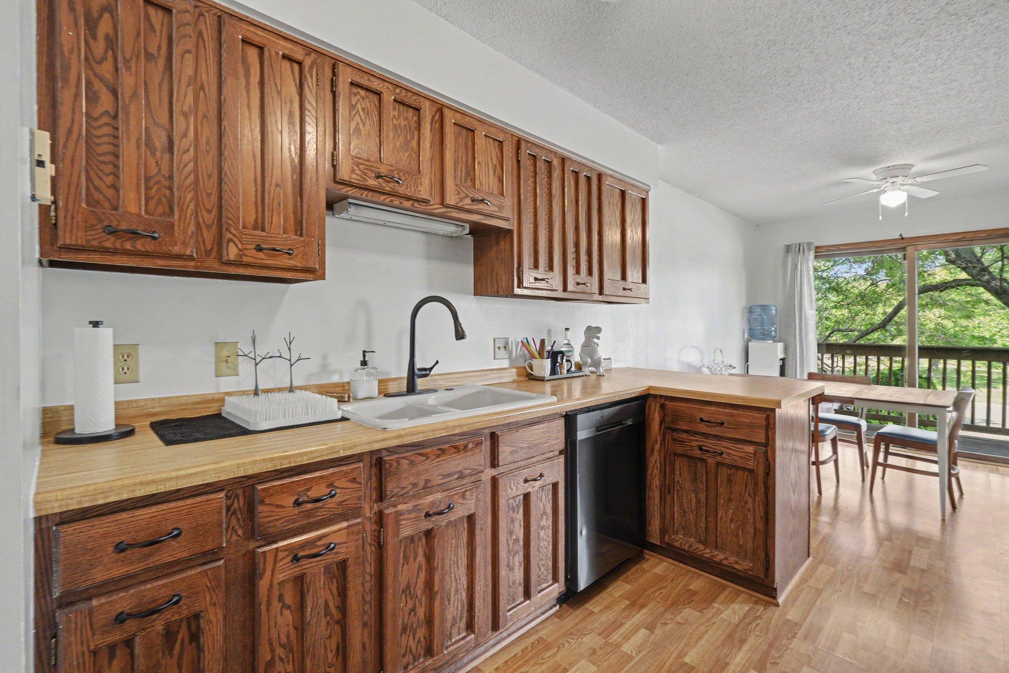 3916 Gershwin Avenue N Property Photo 6