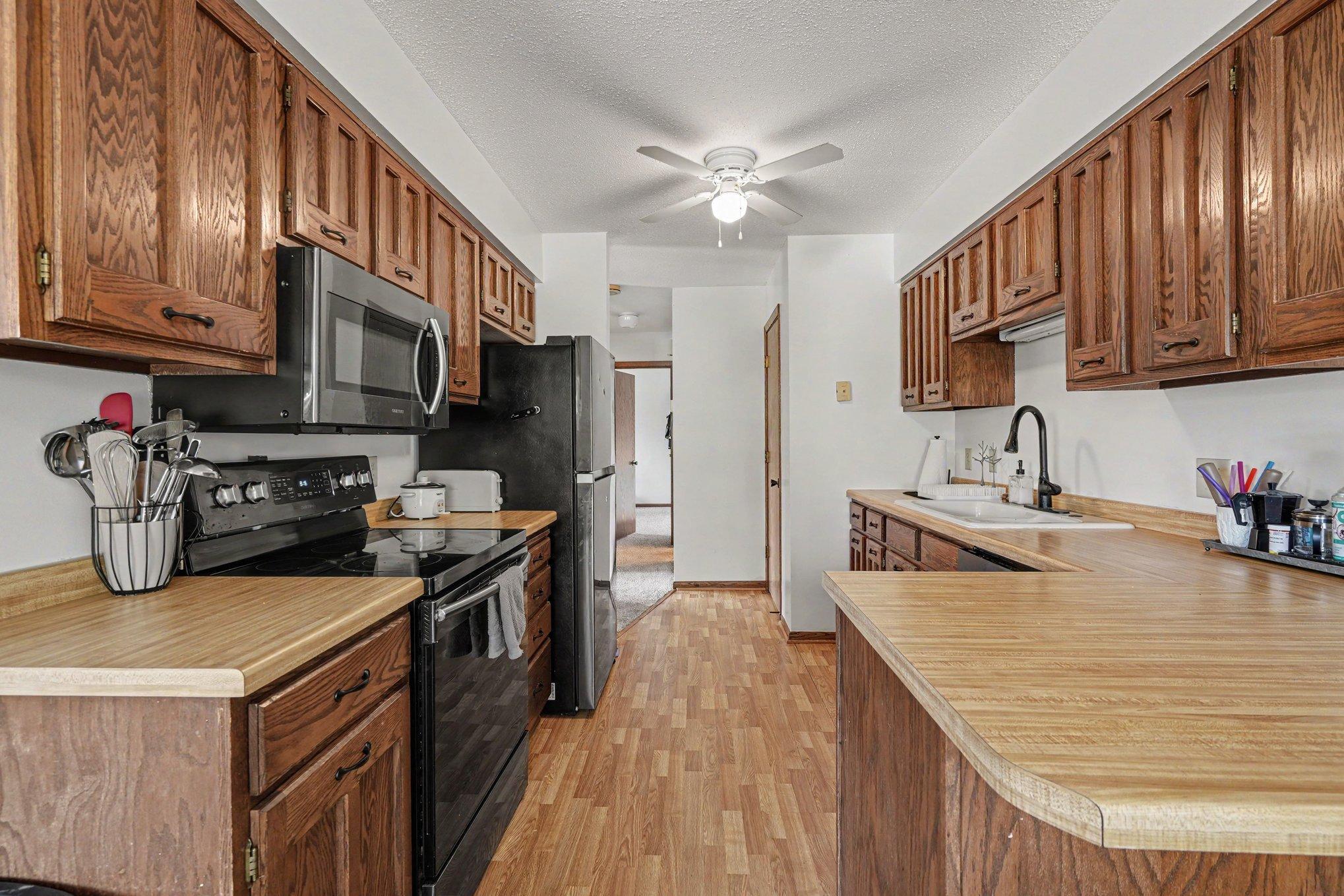 3916 Gershwin Avenue N Property Photo 7