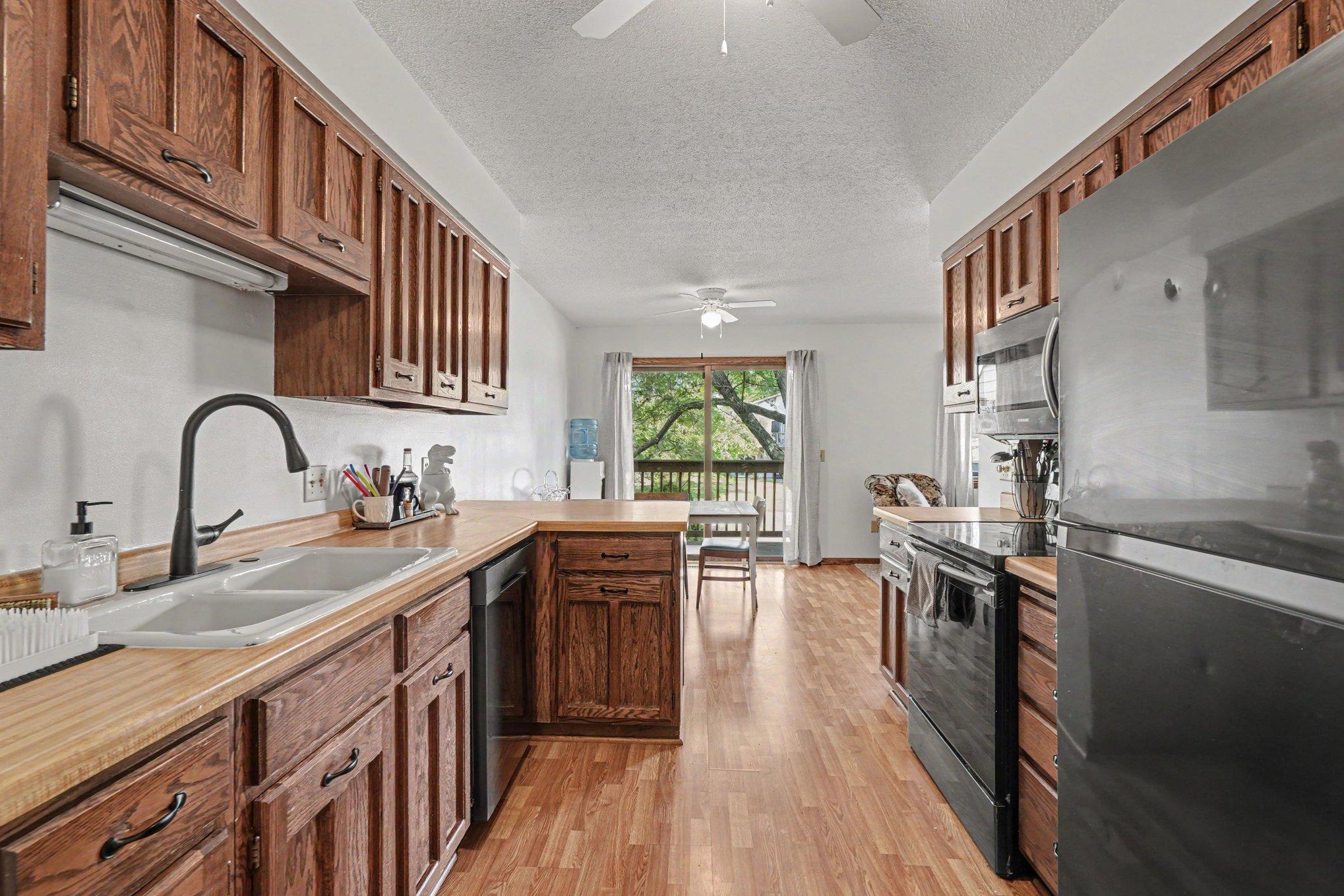 3916 Gershwin Avenue N Property Photo 8