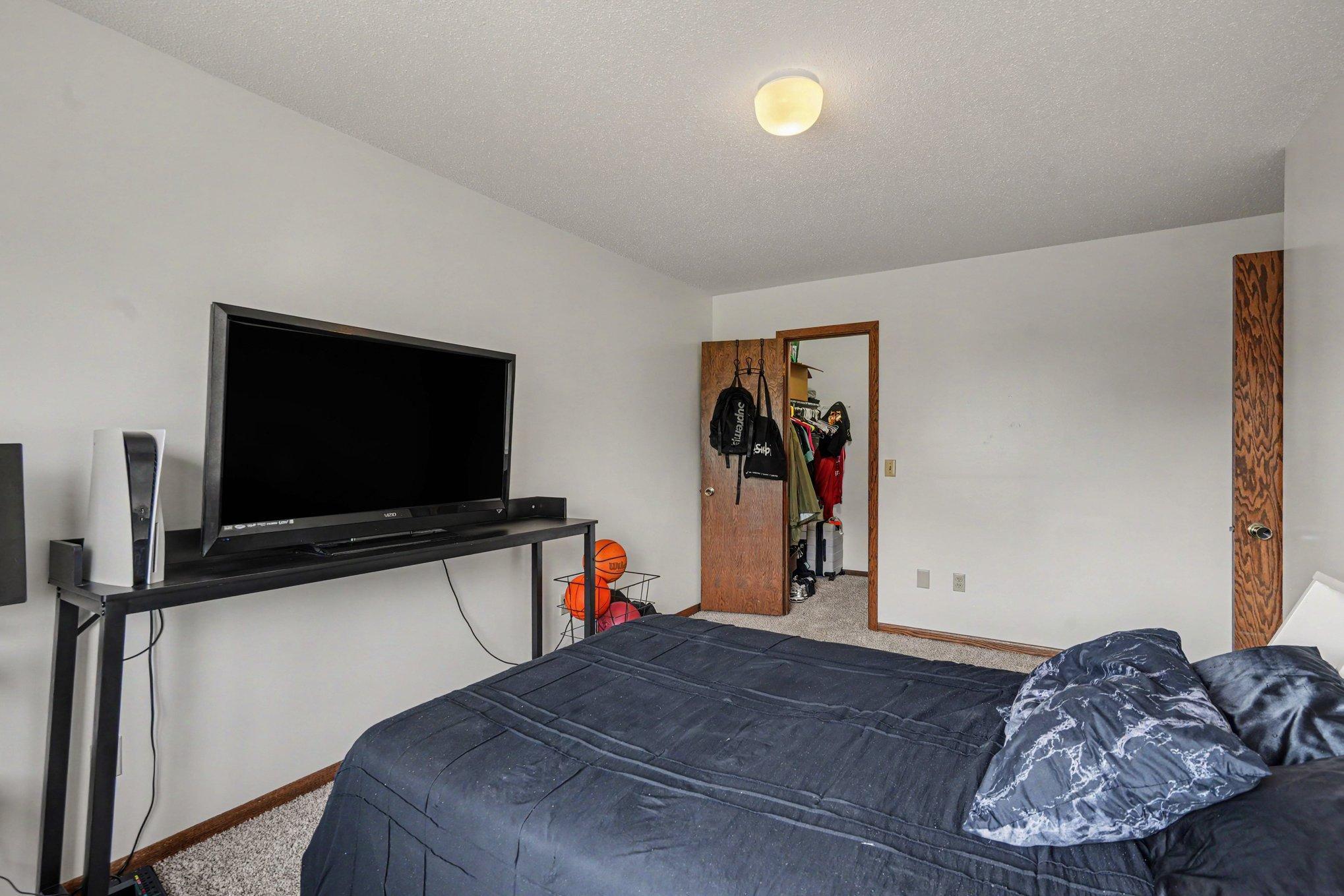 3916 Gershwin Avenue N Property Photo 10