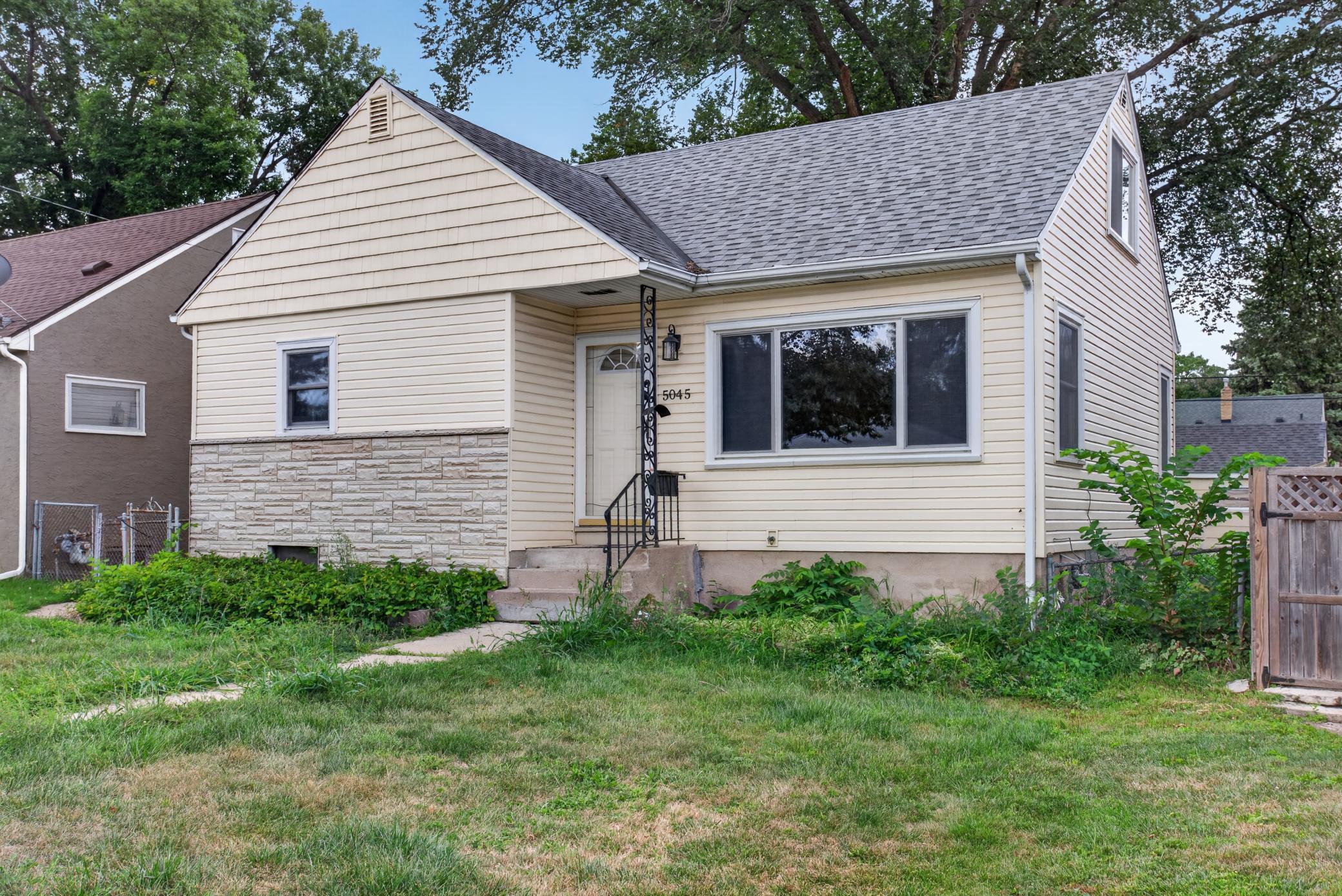 5045 Upton Avenue N Property Photo 1