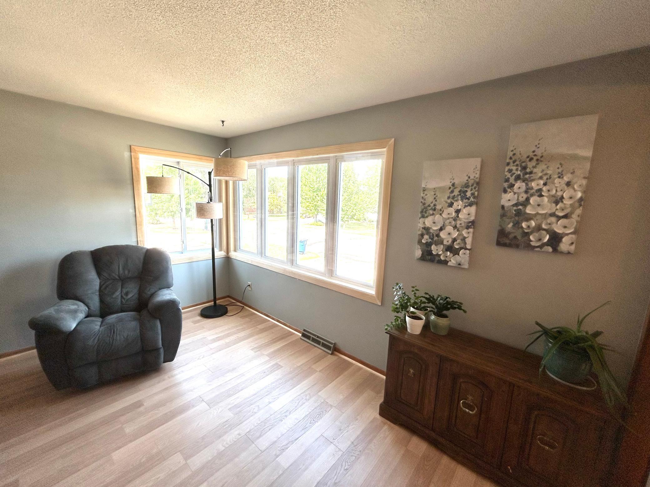1025 9th Street Sw Property Photo 3