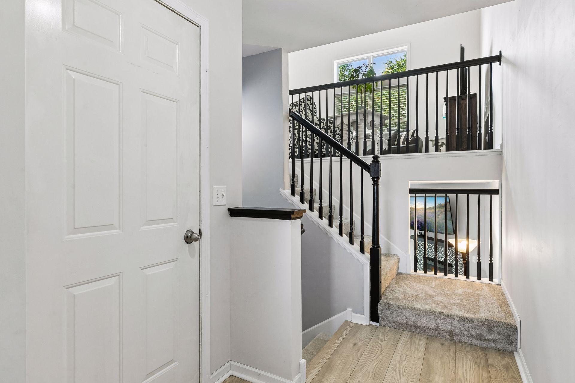 5193 Farnham Drive N Property Photo 1