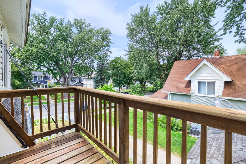 1900 E 42nd Street Property Photo 14