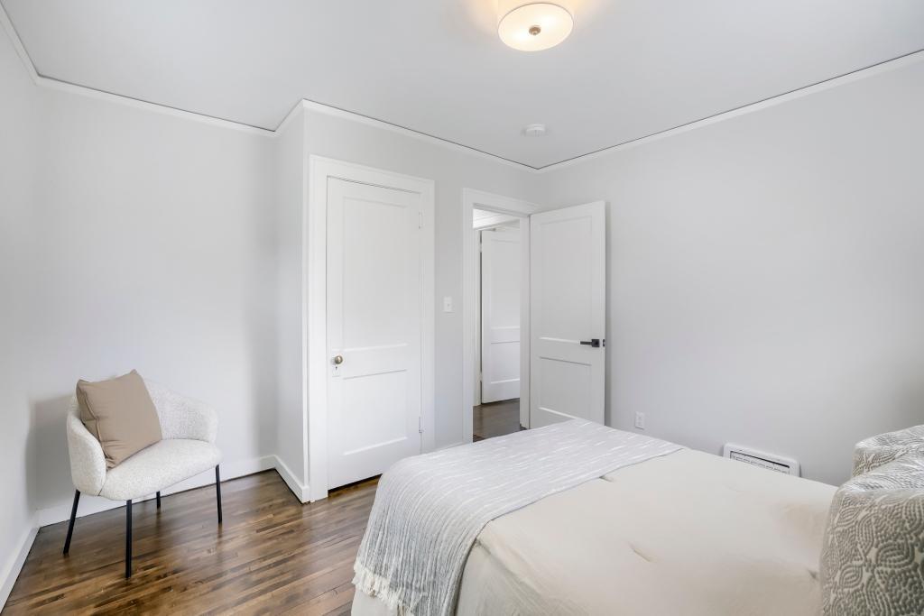 1900 E 42nd Street Property Photo 18