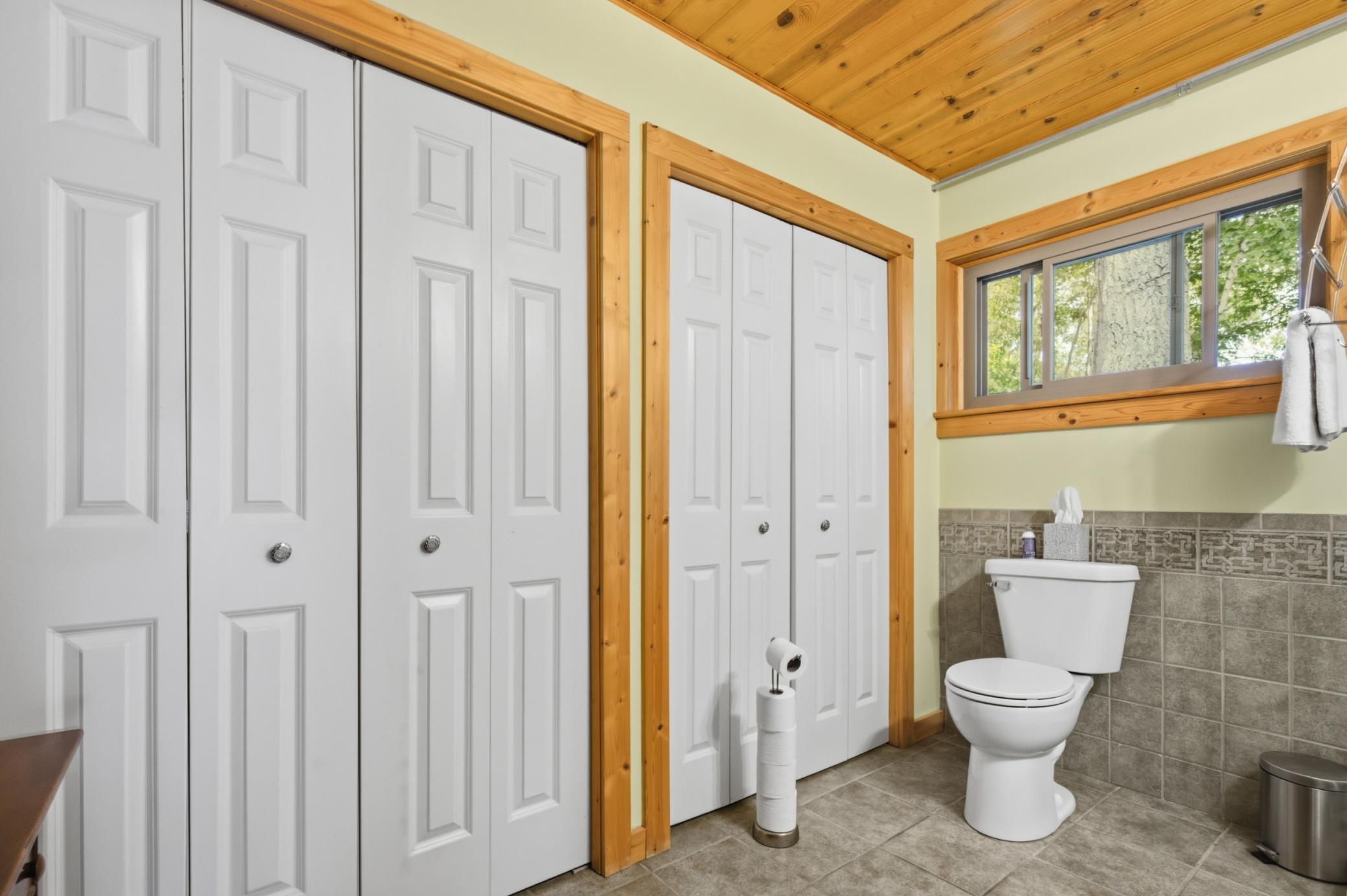 302 State 84 Nw Property Photo 19
