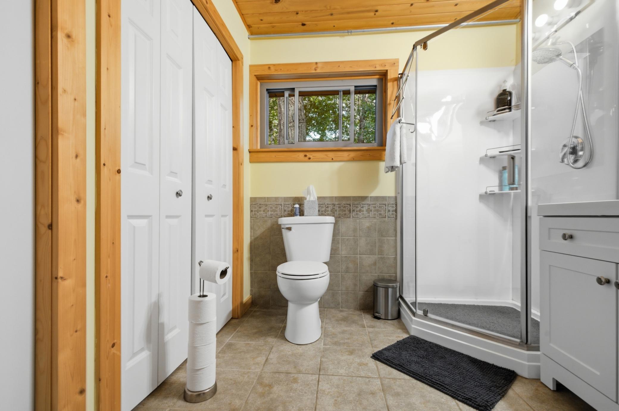302 State 84 Nw Property Photo 20