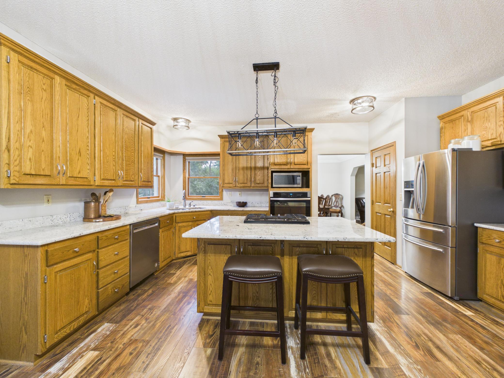 2527 Colony Circle Property Photo 8