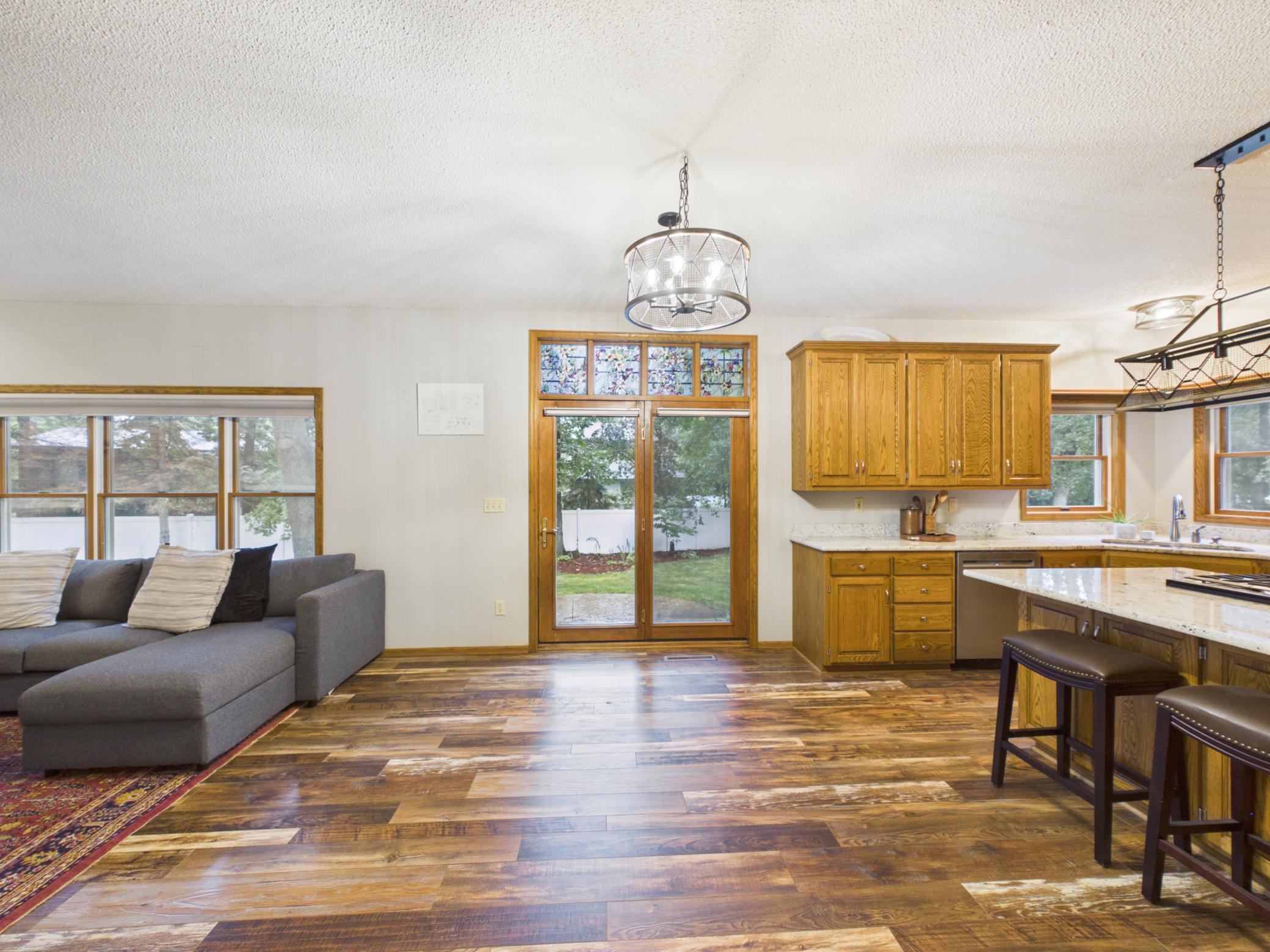 2527 Colony Circle Property Photo 15