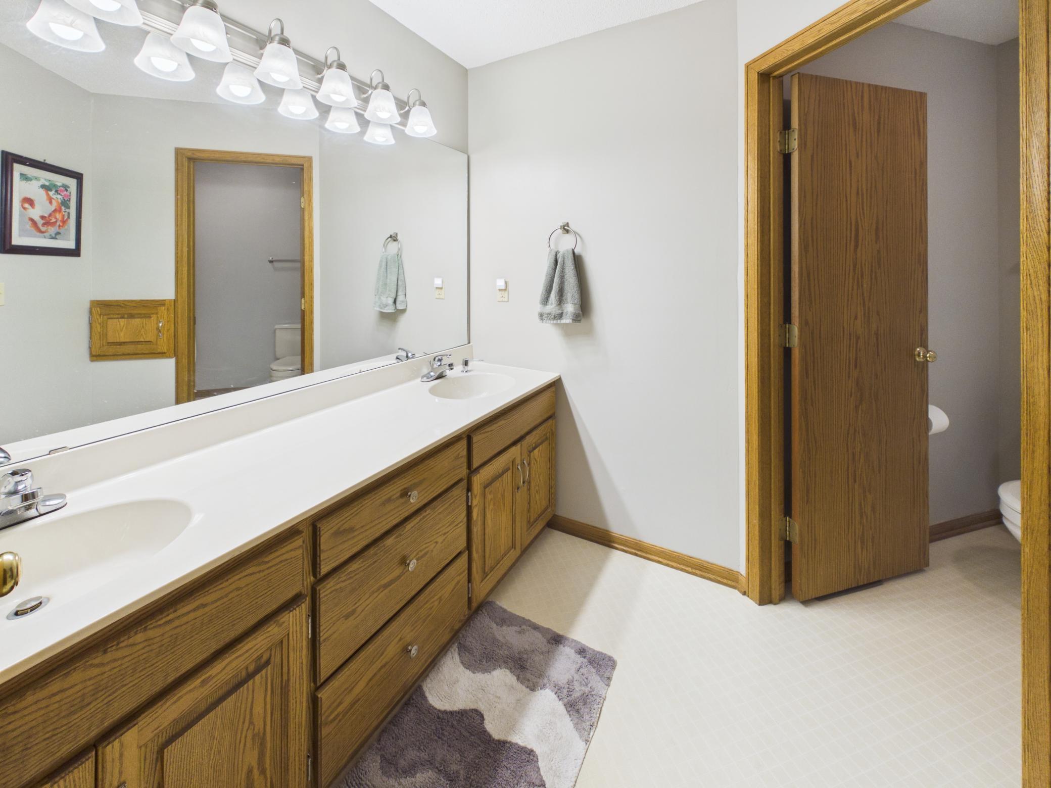 2527 Colony Circle Property Photo 45
