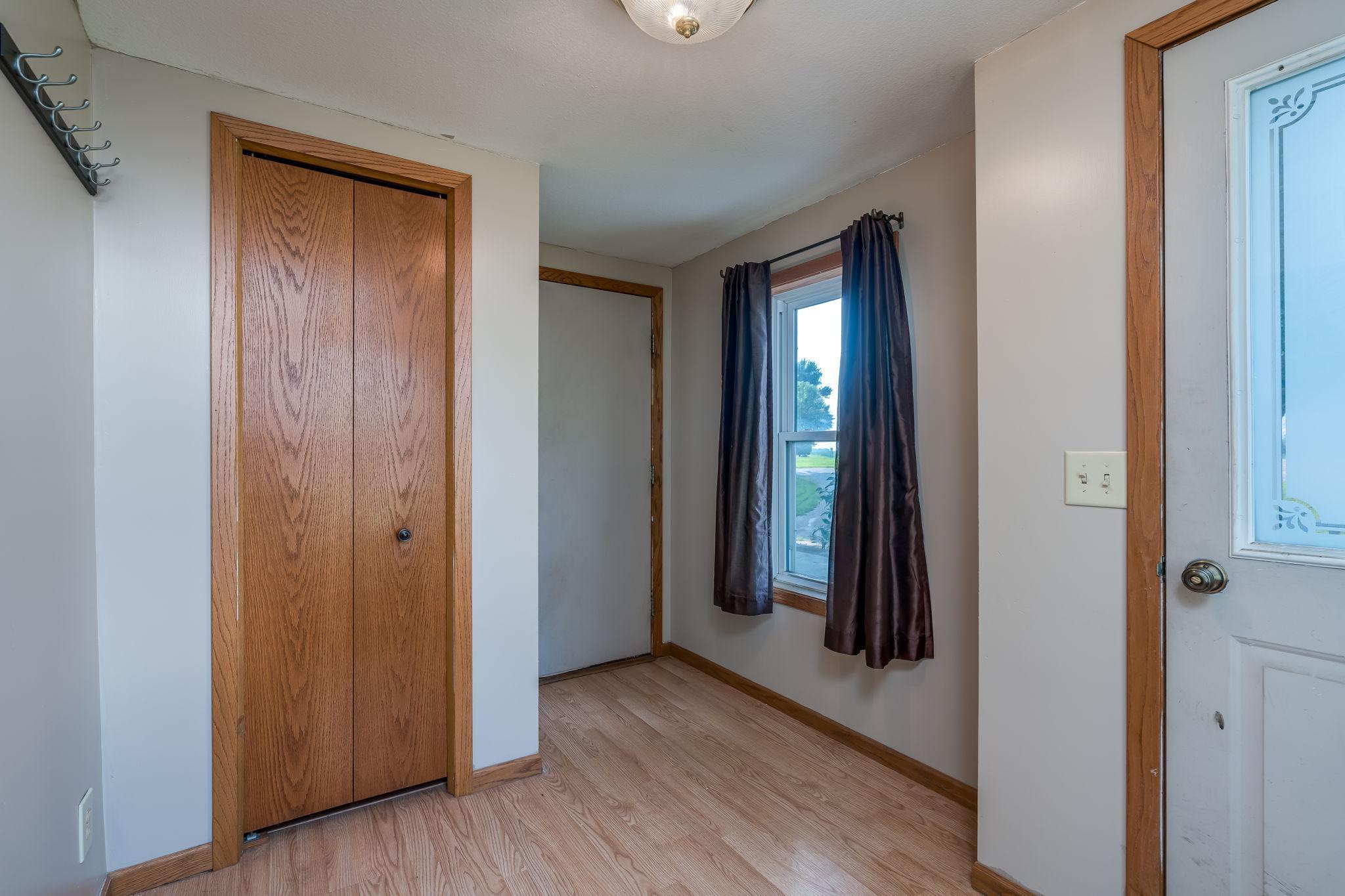 28059 State Highway 22 Property Photo 5