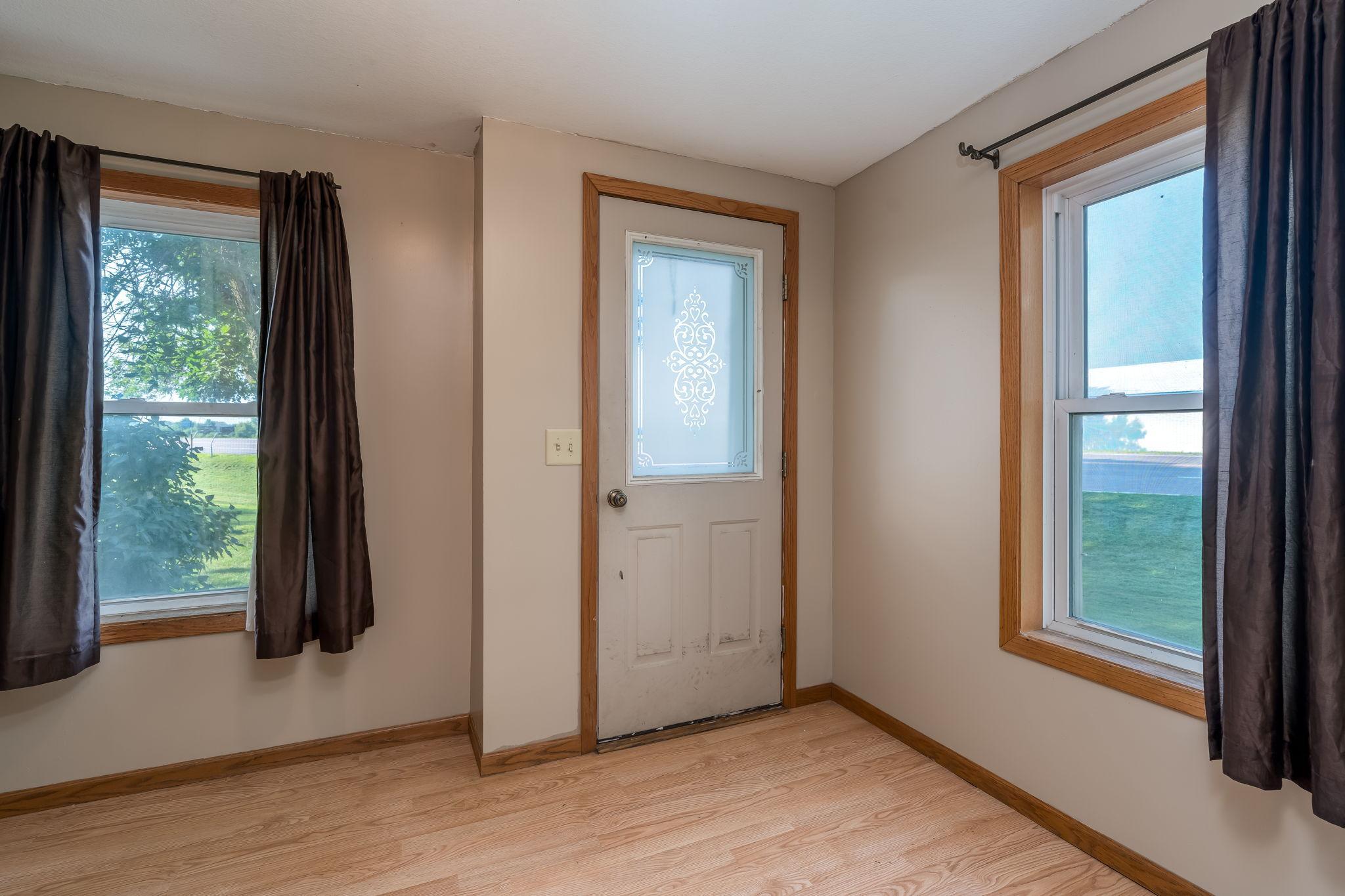 28059 State Highway 22 Property Photo 6