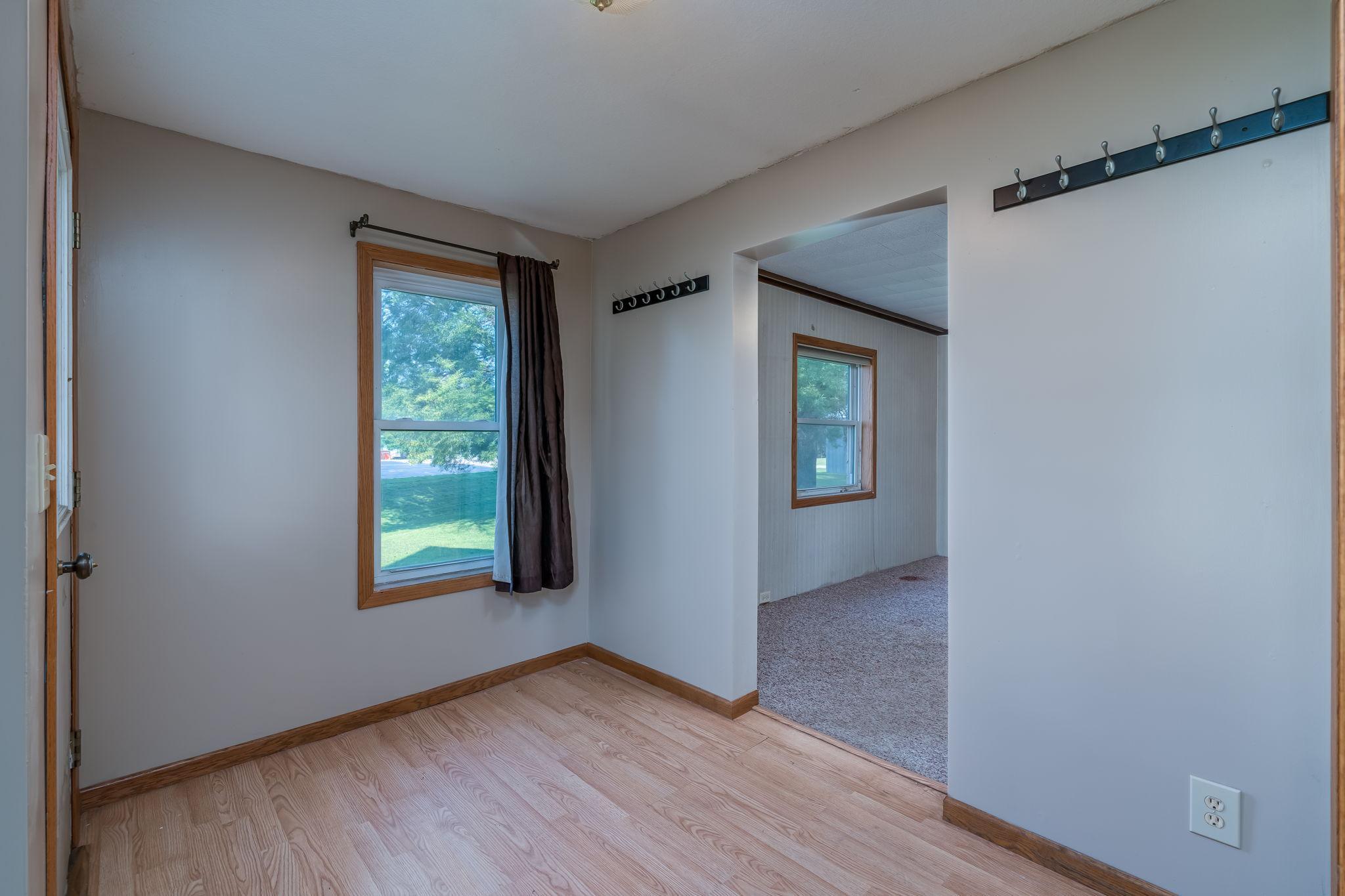 28059 State Highway 22 Property Photo 7