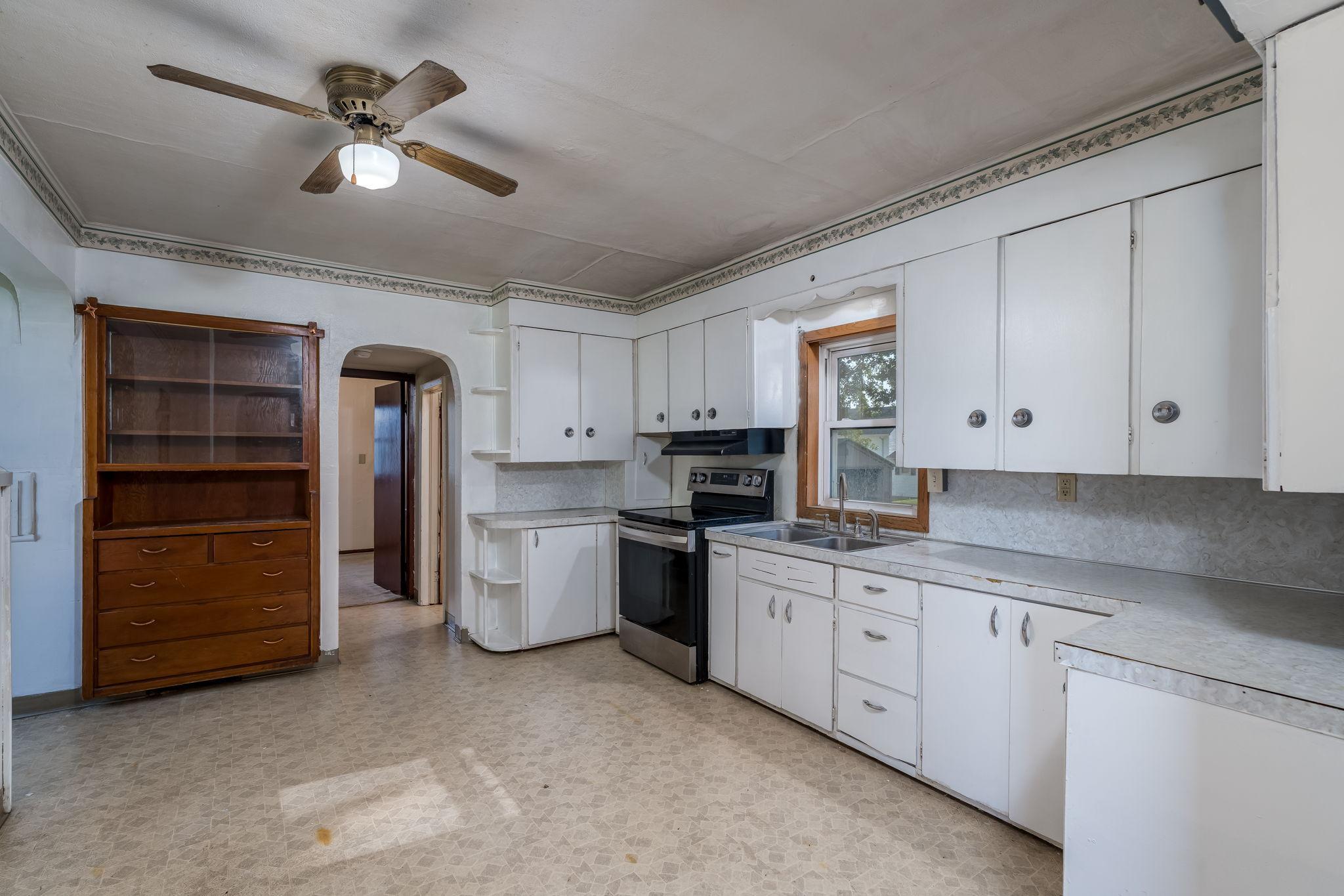28059 State Highway 22 Property Photo 12