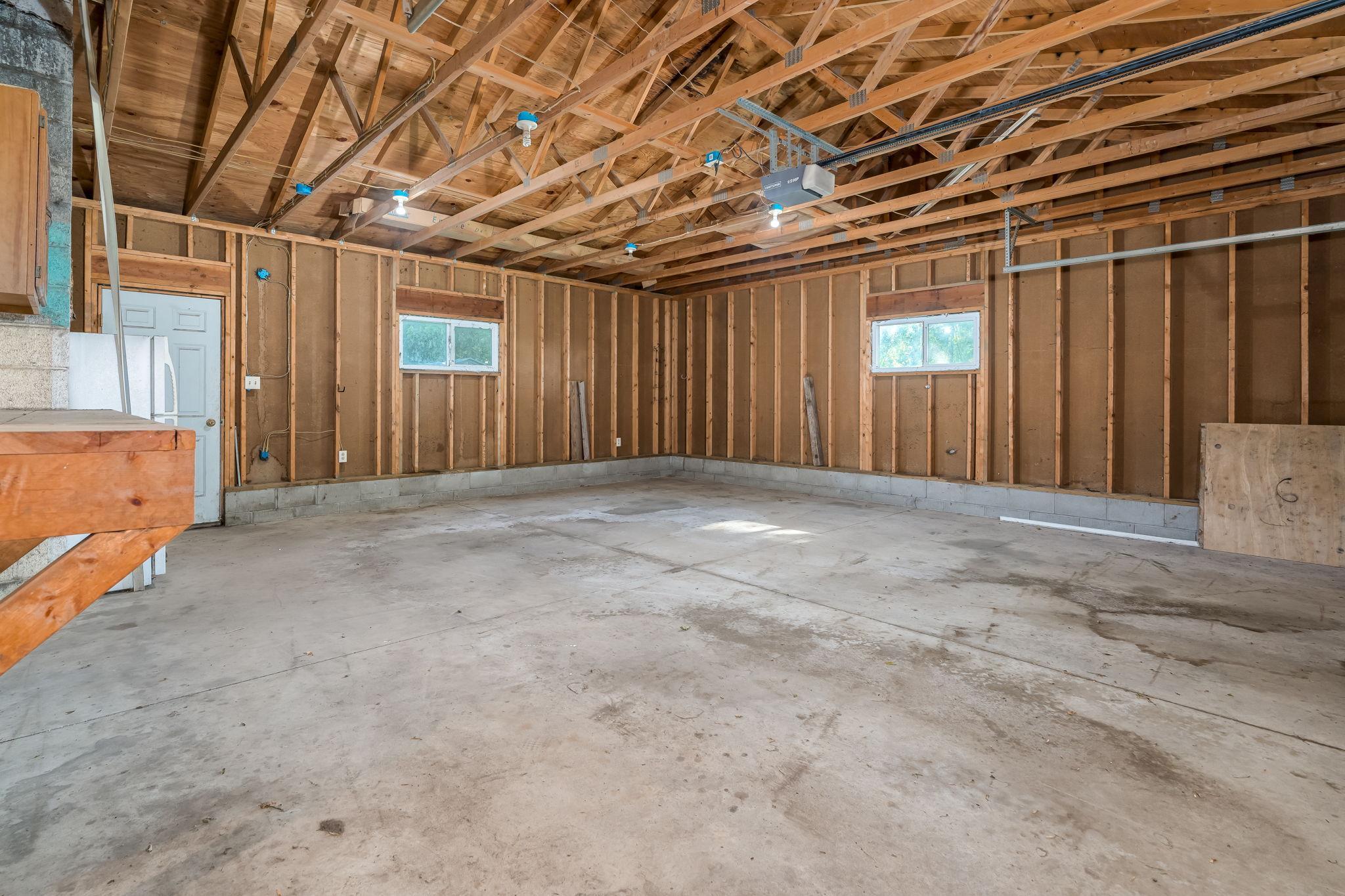 28059 State Highway 22 Property Photo 21