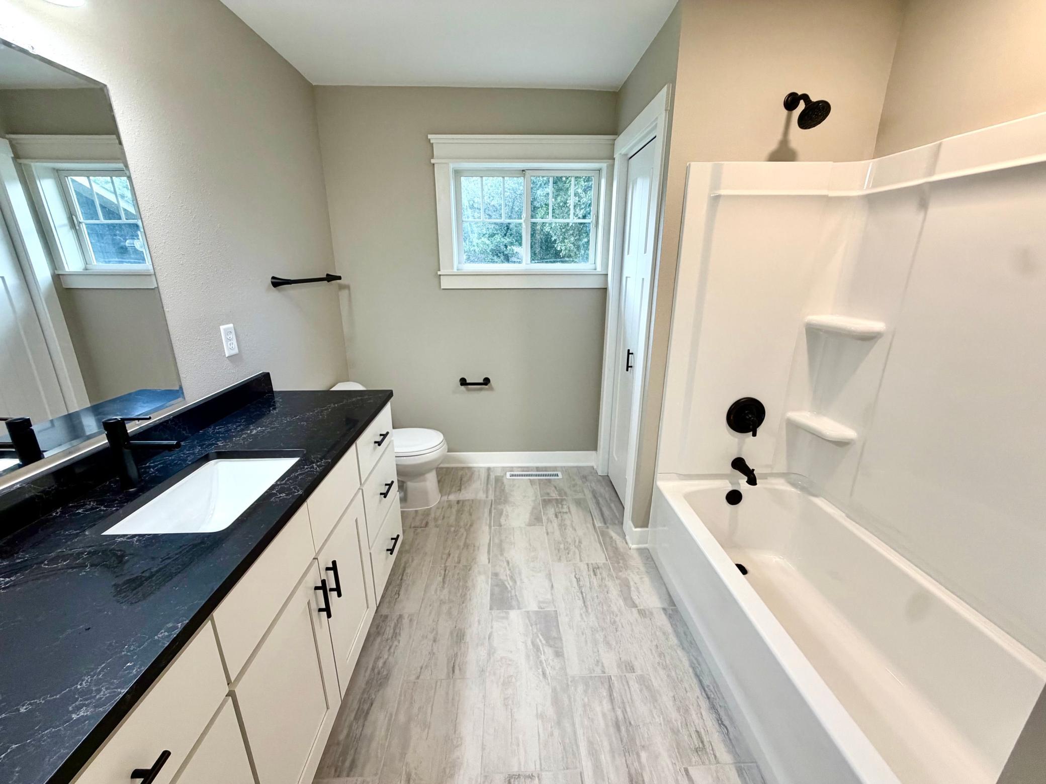507 6th Street Ne Property Photo 8
