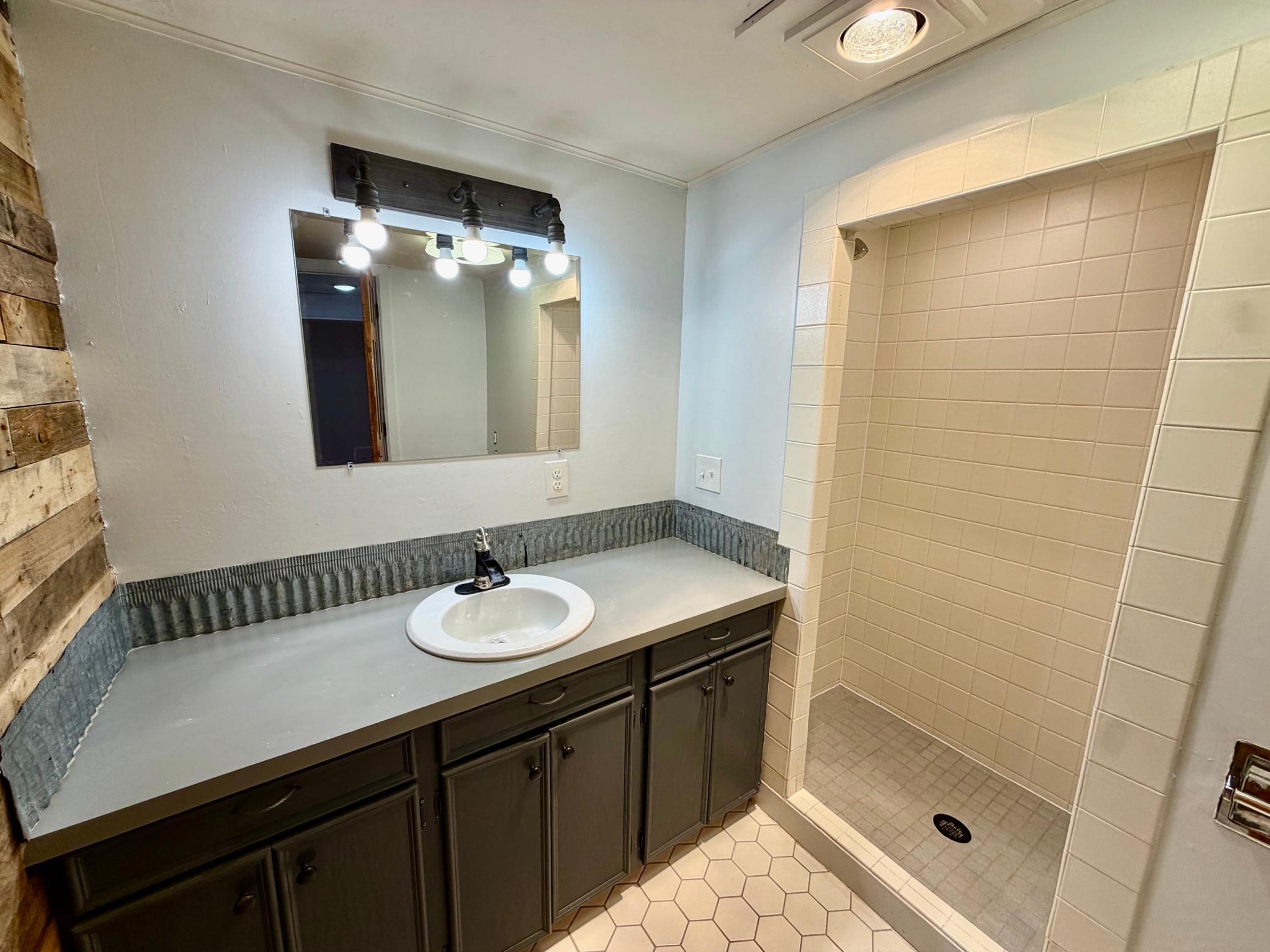 507 6th Street Ne Property Photo 19