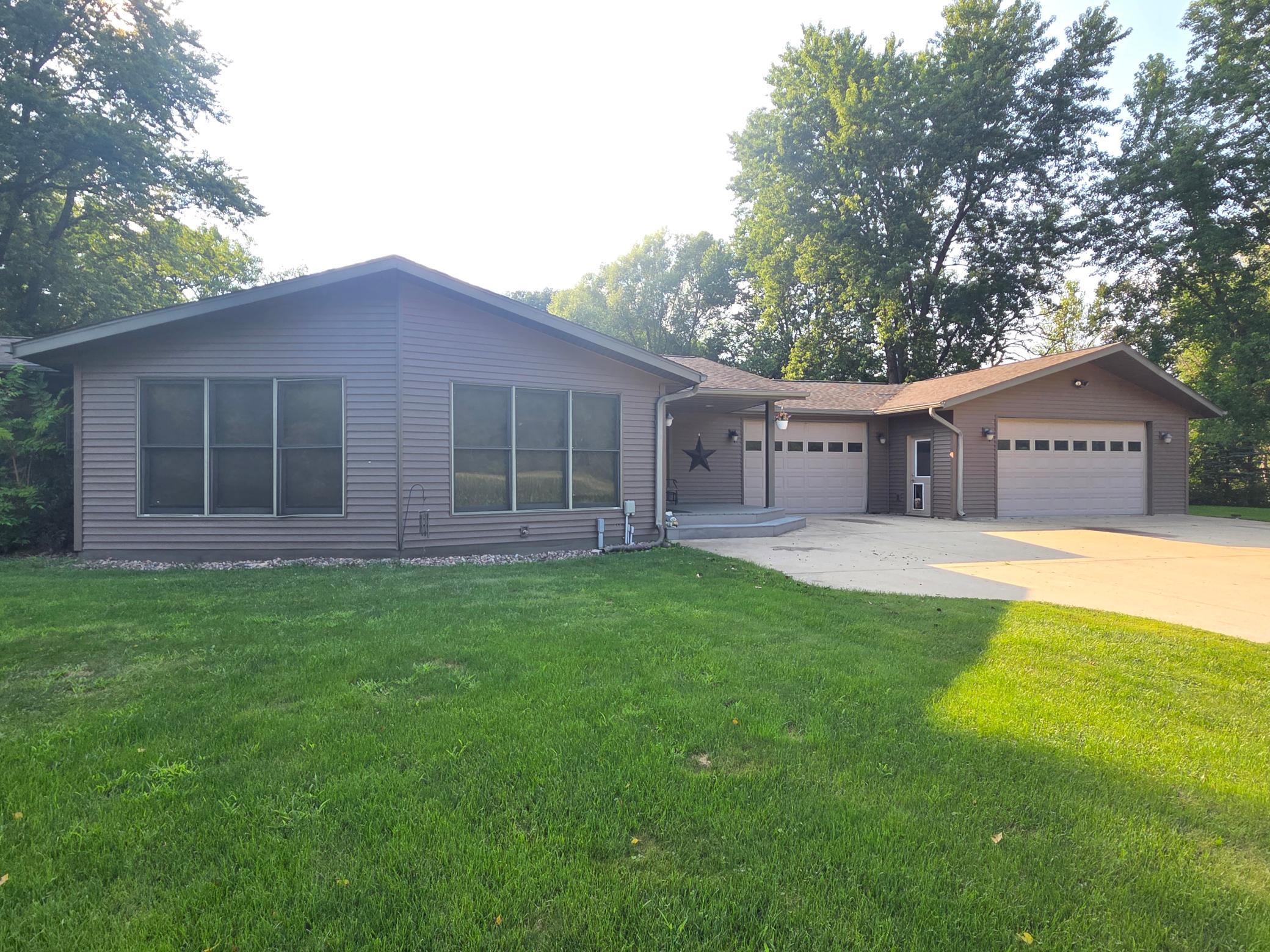 4488 Ferndale Road Property Photo 1