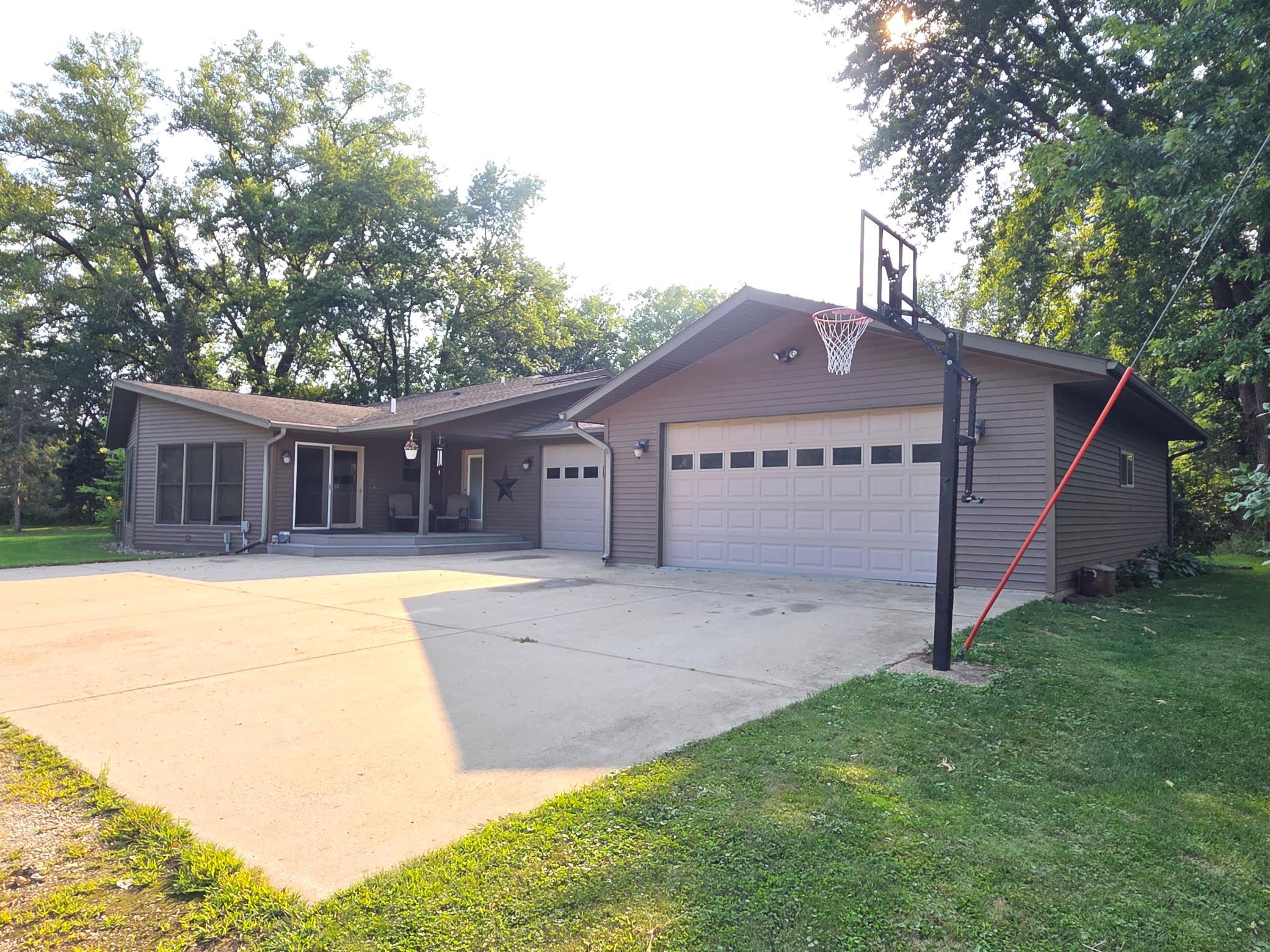 4488 Ferndale Road Property Photo 2